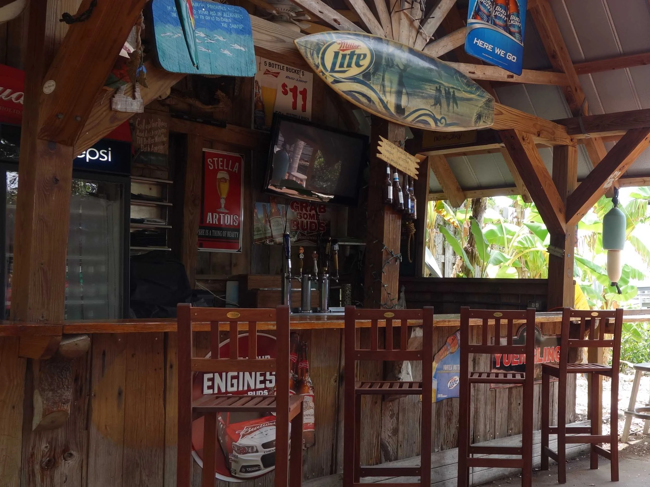 Hidden Treasure Rum Bar and Grill Bar