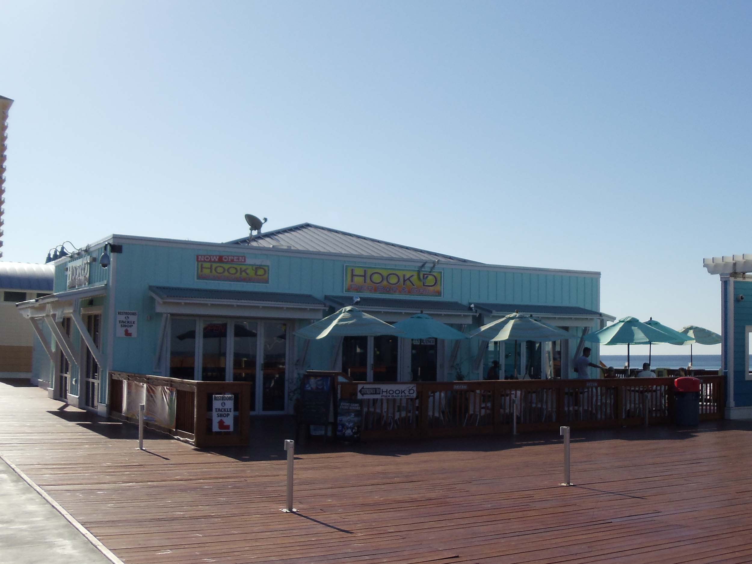 Hook'd Pier Bar and Grill Exterior