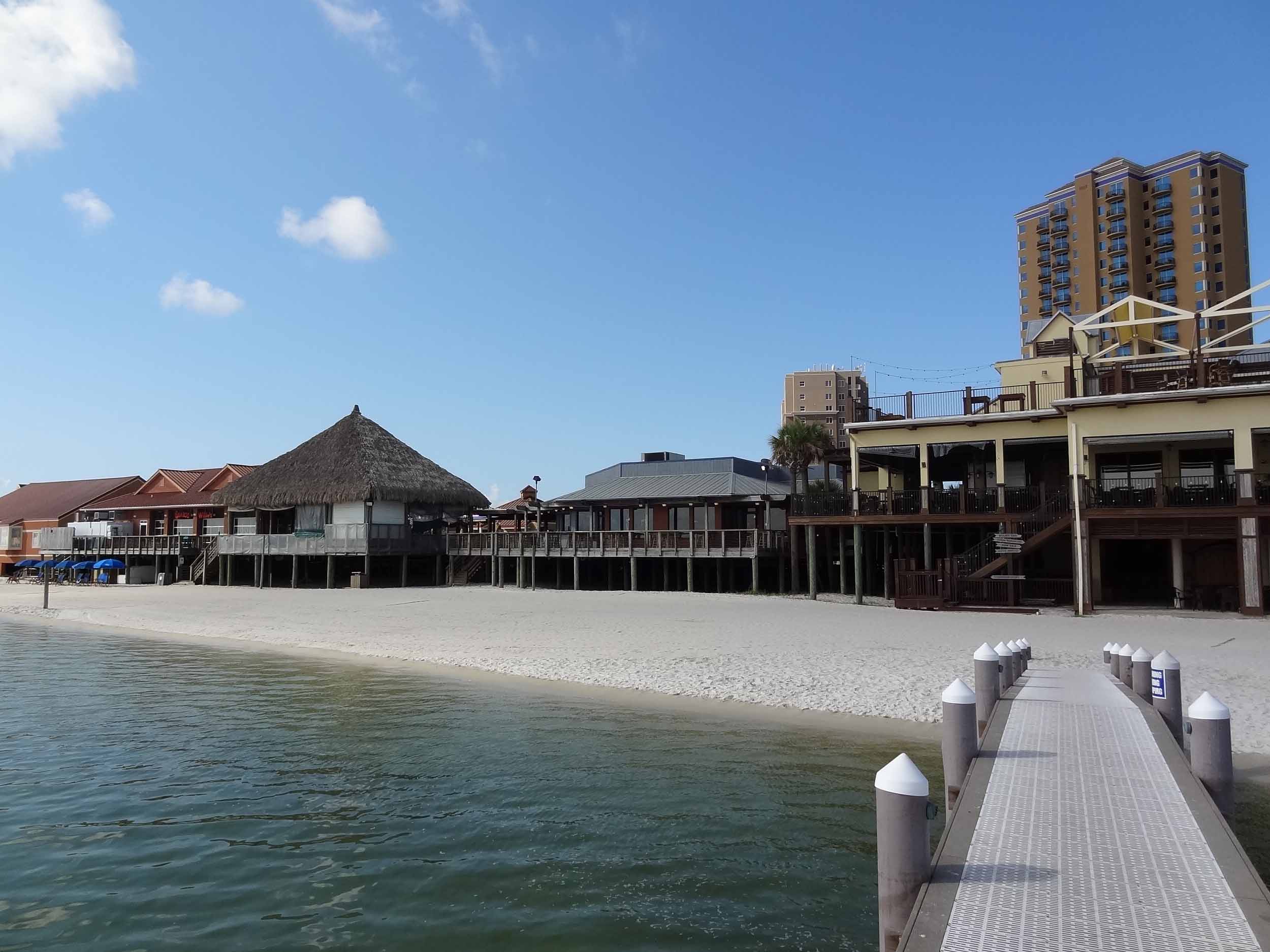 Hooters of Pensacola Beach Exterior