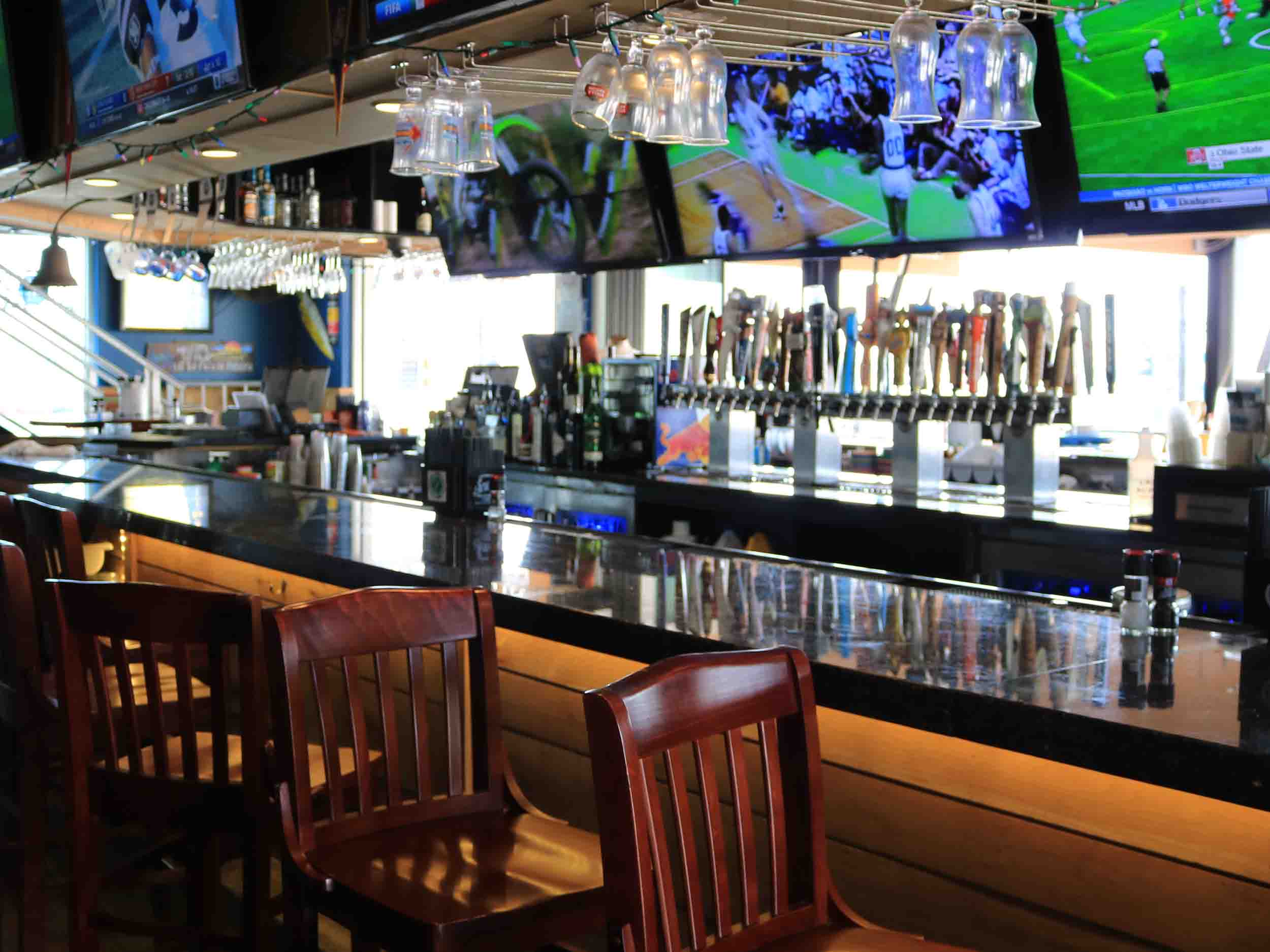 Tailfins, Ale House, and Oyster Bar
