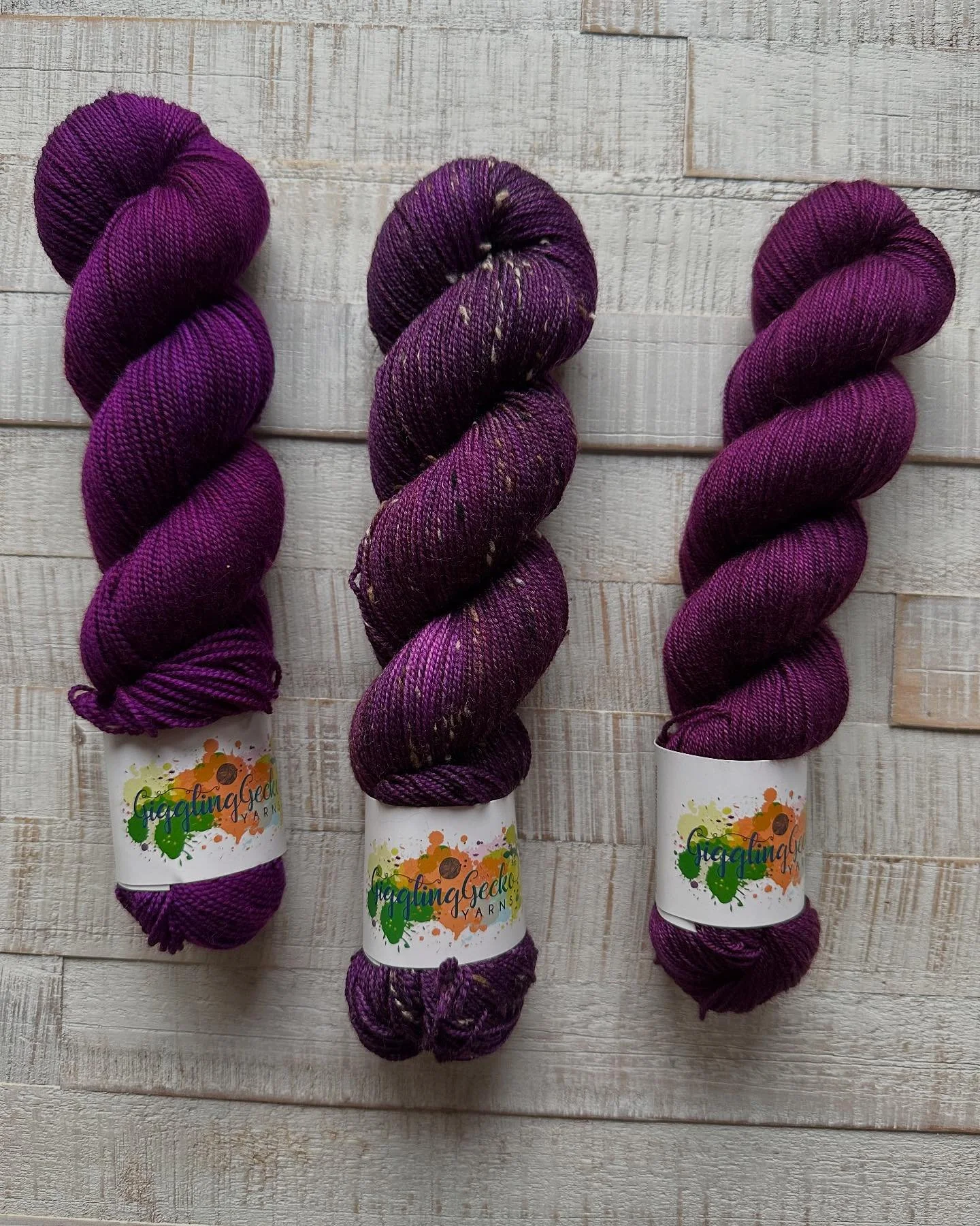 Orchid. A color I forget about and when it&rsquo;s dyed up, I think it&rsquo;s so pretty. Shown here on on Soxs (with nylon), Tweed and Tubote (with yak &amp; silk). Who is a purple lover?! 

#gigglinggeckoyarns #tubote #tweedyarn #sockyarn #merinowo
