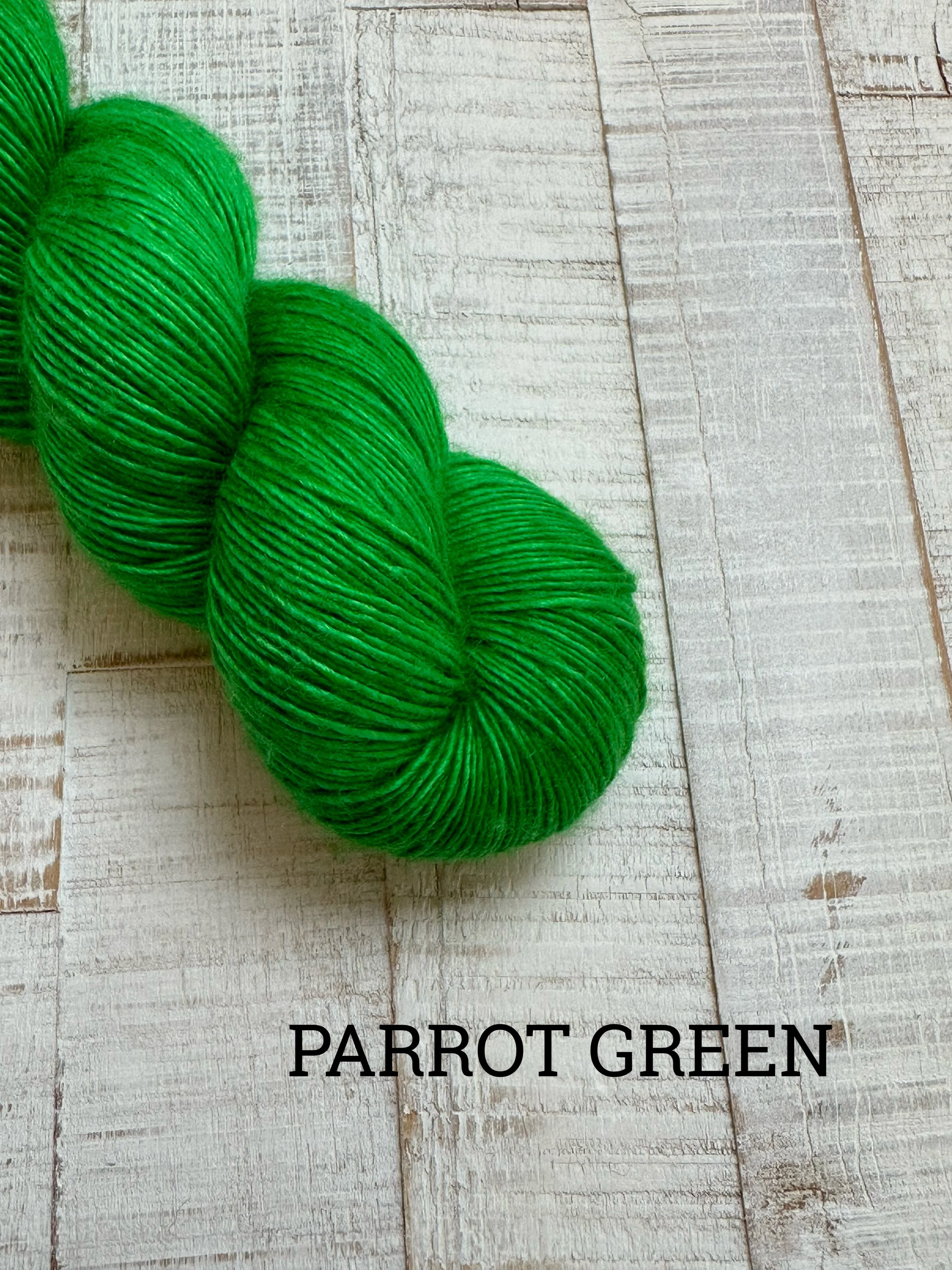 SK ParrotGreen.JPG