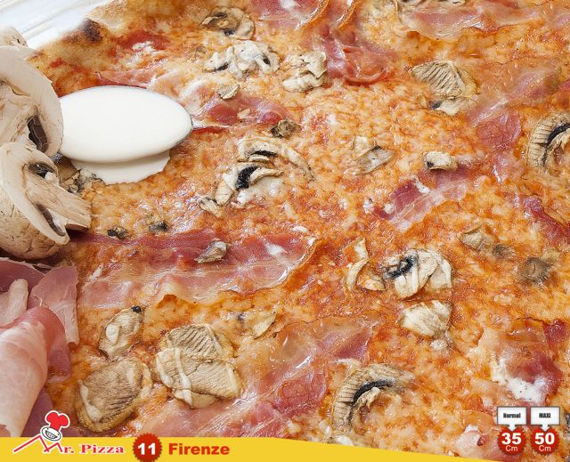 #11 - Firenze tomate . mozzarella . bacon . cogumelos frescos . natas . oregãos