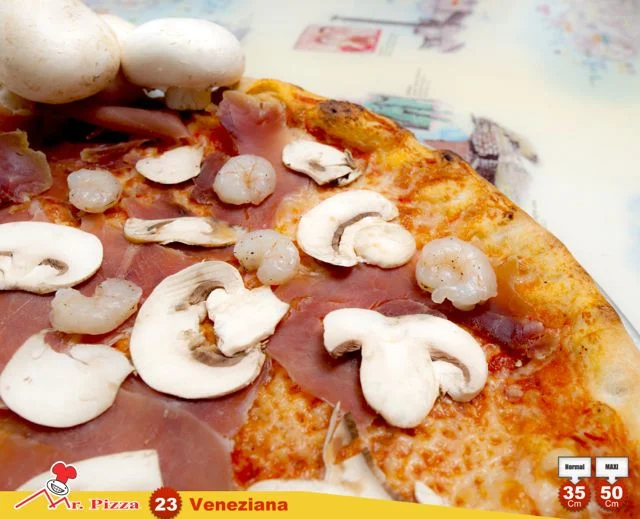 #23 - Veneziana tomate . mozzarella . camarão . cogumelos frescos . presunto . oregãos