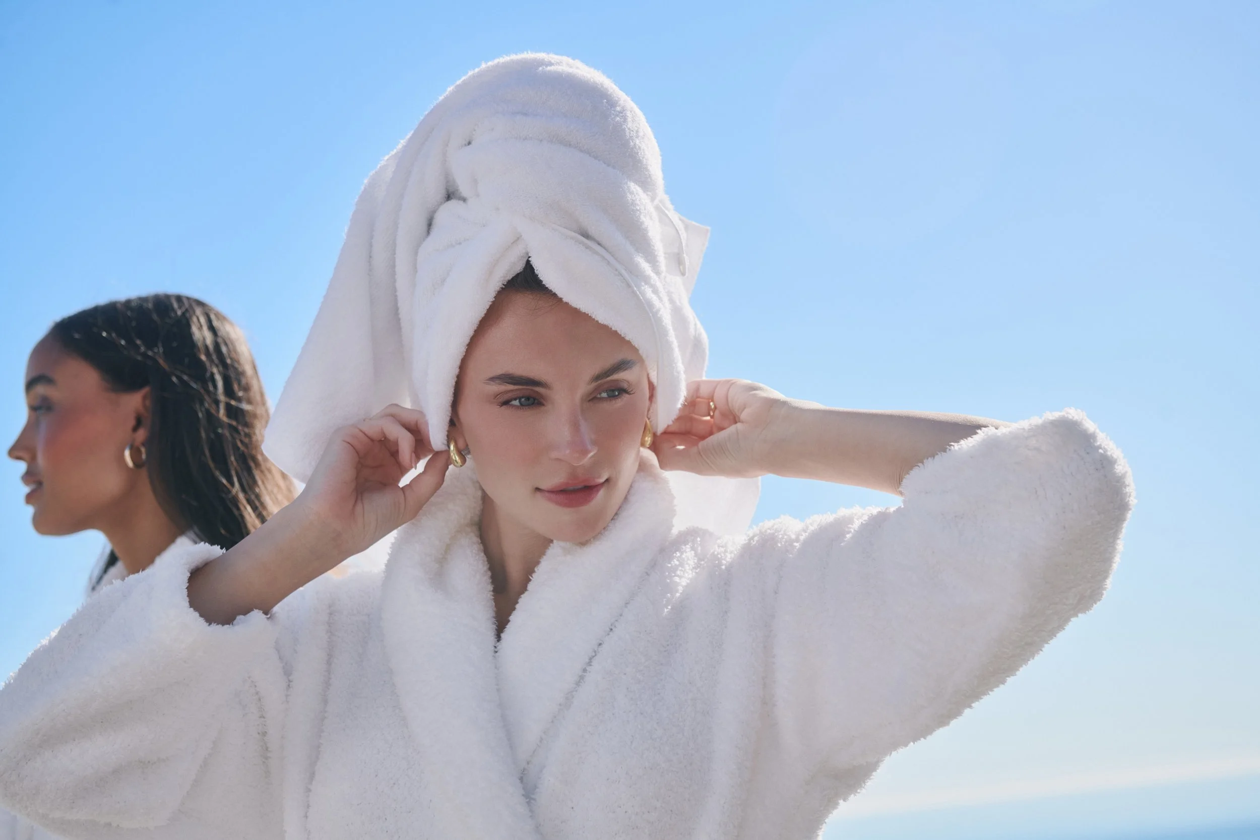 03_BeachHouse_CozyChic_Robes_1459.jpg