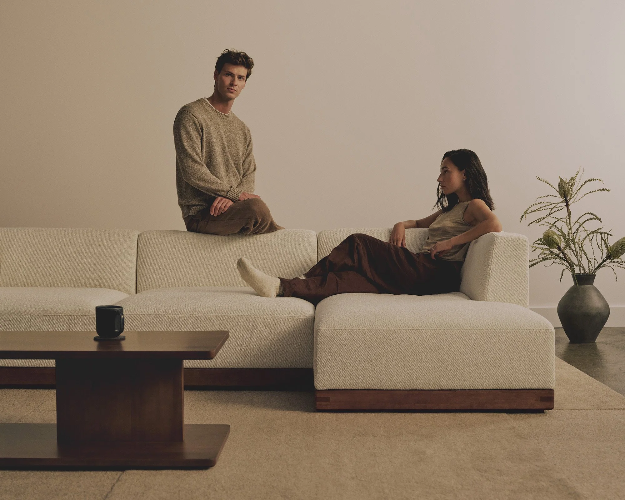 EssentialSectional_Ivory_Walnut_2_0914_V5.jpg