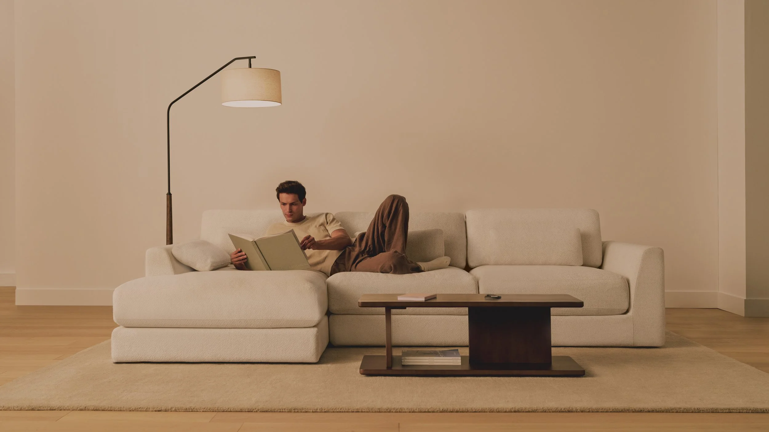 SignatureSectional_Ivory_1232_V2_Alt.jpg