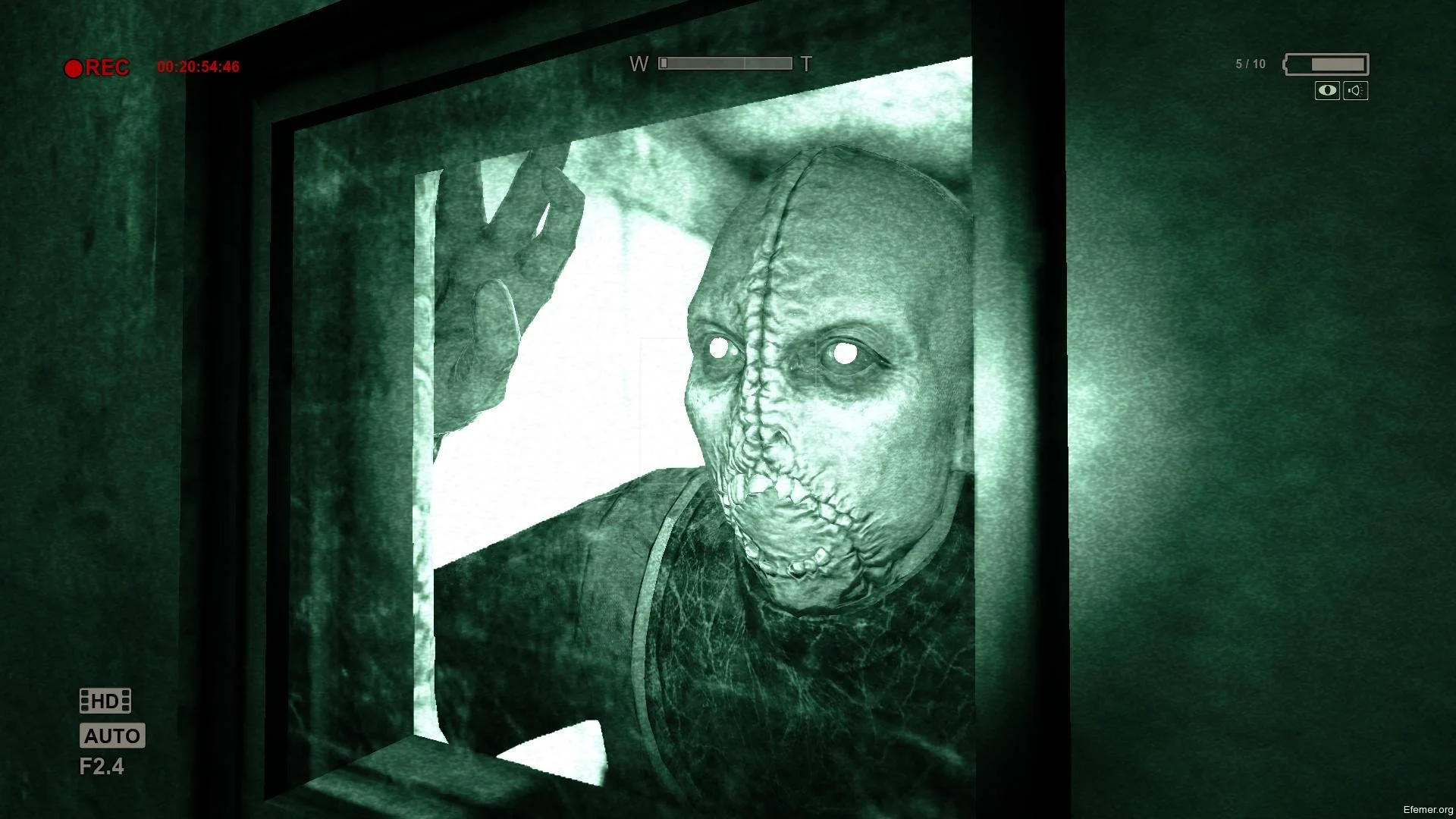 Let's Play Outlast Part 1 Walkthrough