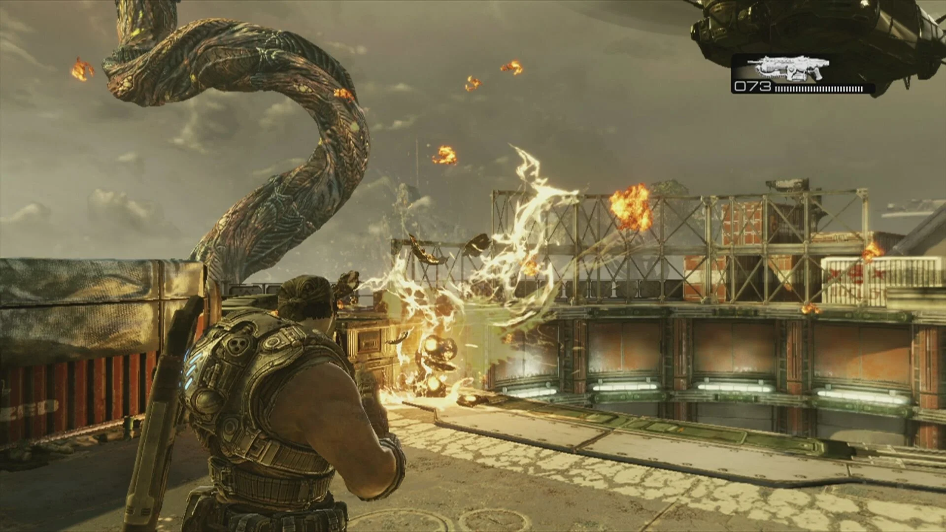 Tom Plays Gears of War 3 (XBOX 360)