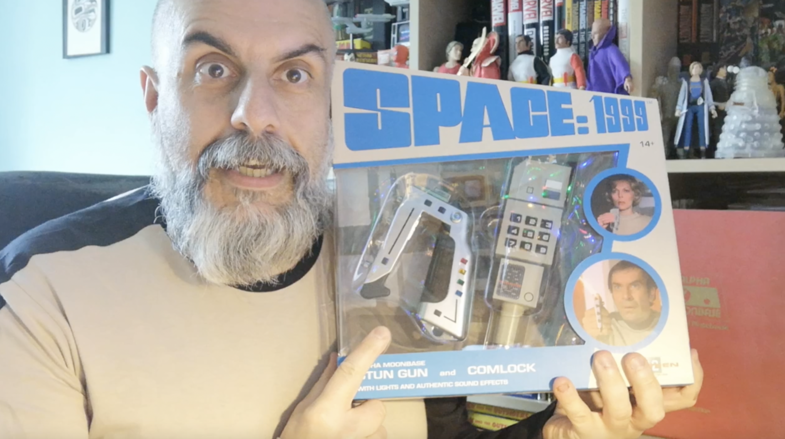 SPACE: 1999 Electronic Stun Gun and Comlock - Sixteen 12 - Unboxing! | Bruno's Boxes