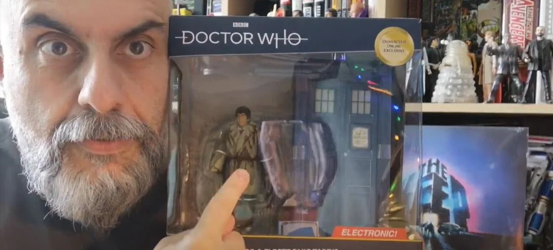 Doctor Who - The Second Doctor and Electronic TARDIS from The Abominable Snowman | Bruno's Boxes