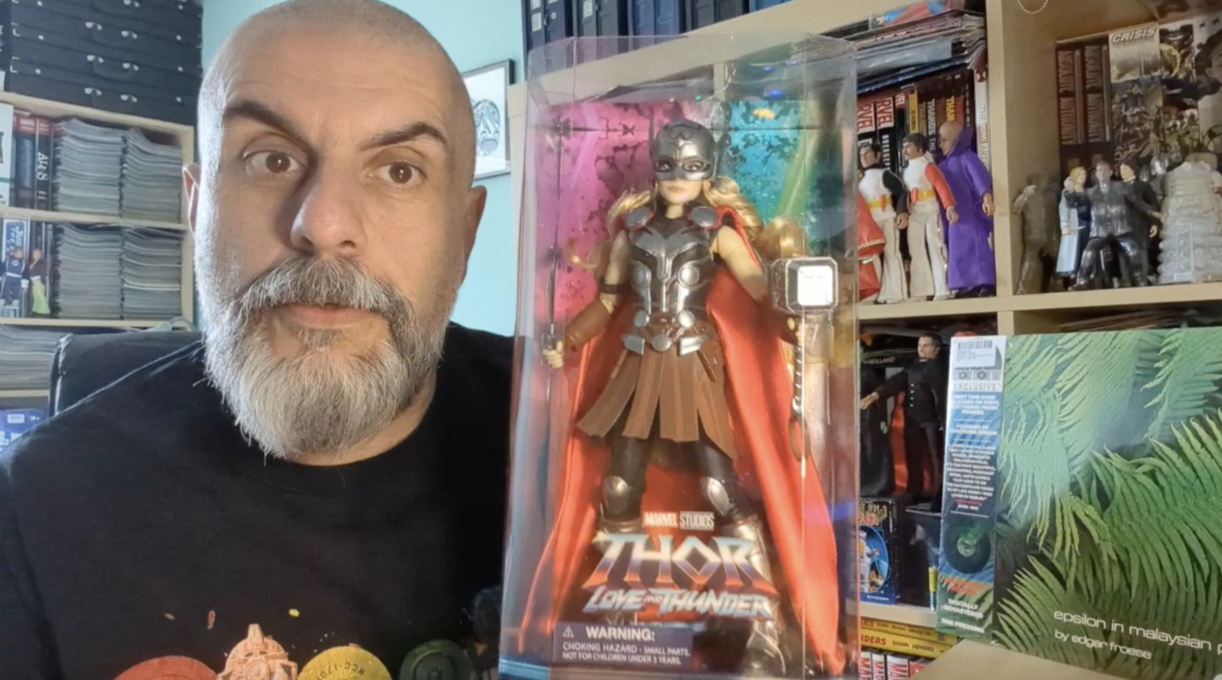 Disney Store Exclusive Mighty Thor figure Unboxing! | Bruno's Boxes