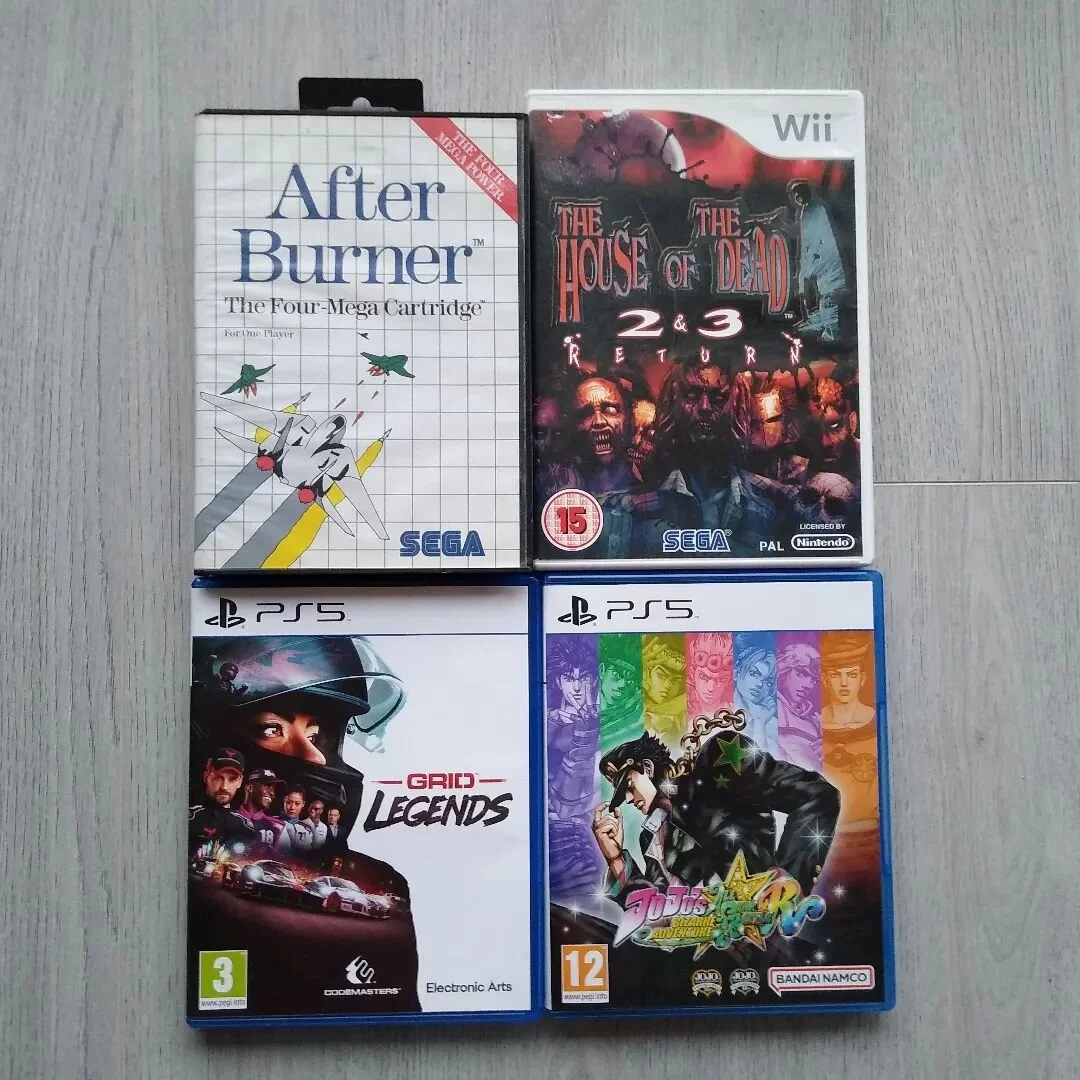 Parry's Pickups! I received a lovely late Xmas surprise from my good friend and fellow podcasting host, Mat Boyle, one of which was #Afterburner for the #segamastersystem . The other was #AutomobiliLamborghini for the #N64 (not pictured here), which