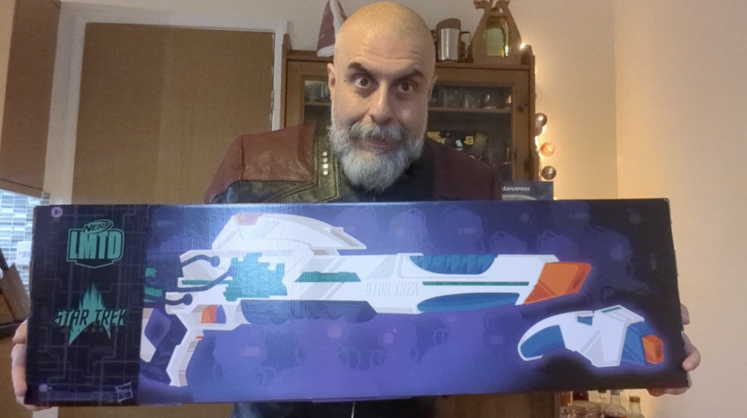 Hasbro - Nerf Star Trek Phaser Rifle Type 3 - Unboxing! | Bruno's Boxes