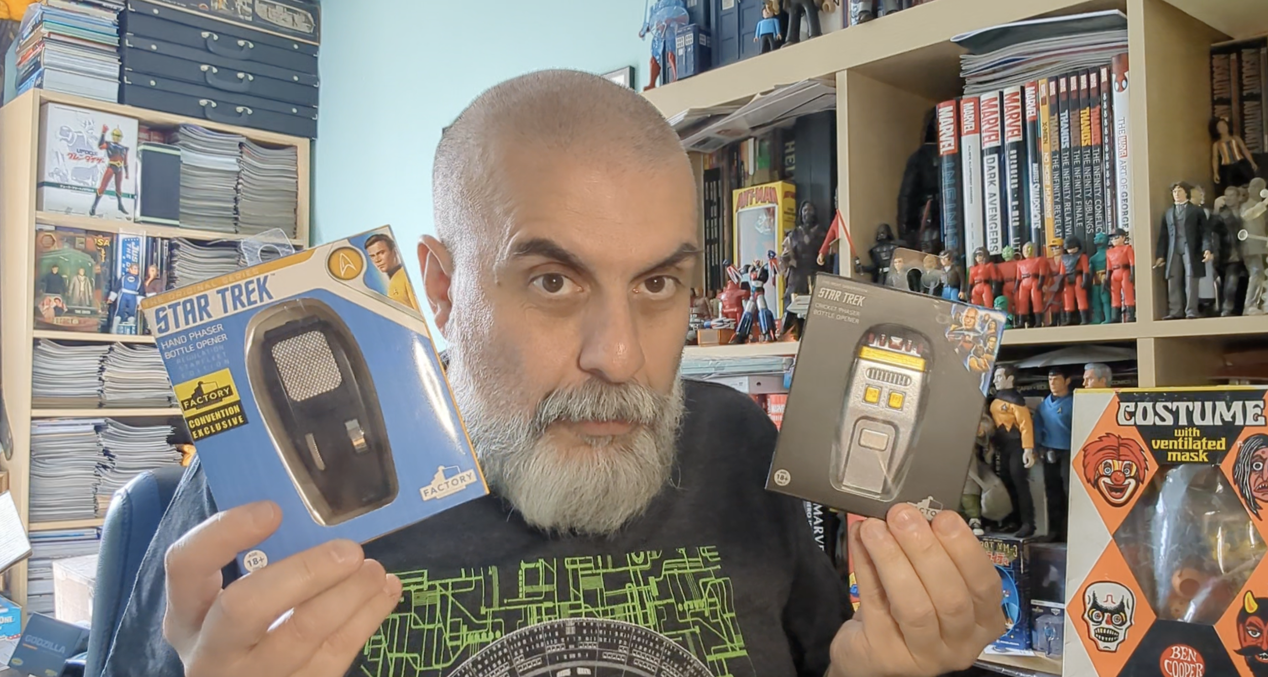 Factory Entertainment - STAR TREK Prop Replicas and Collectibles Showcase | Bruno's Boxes
