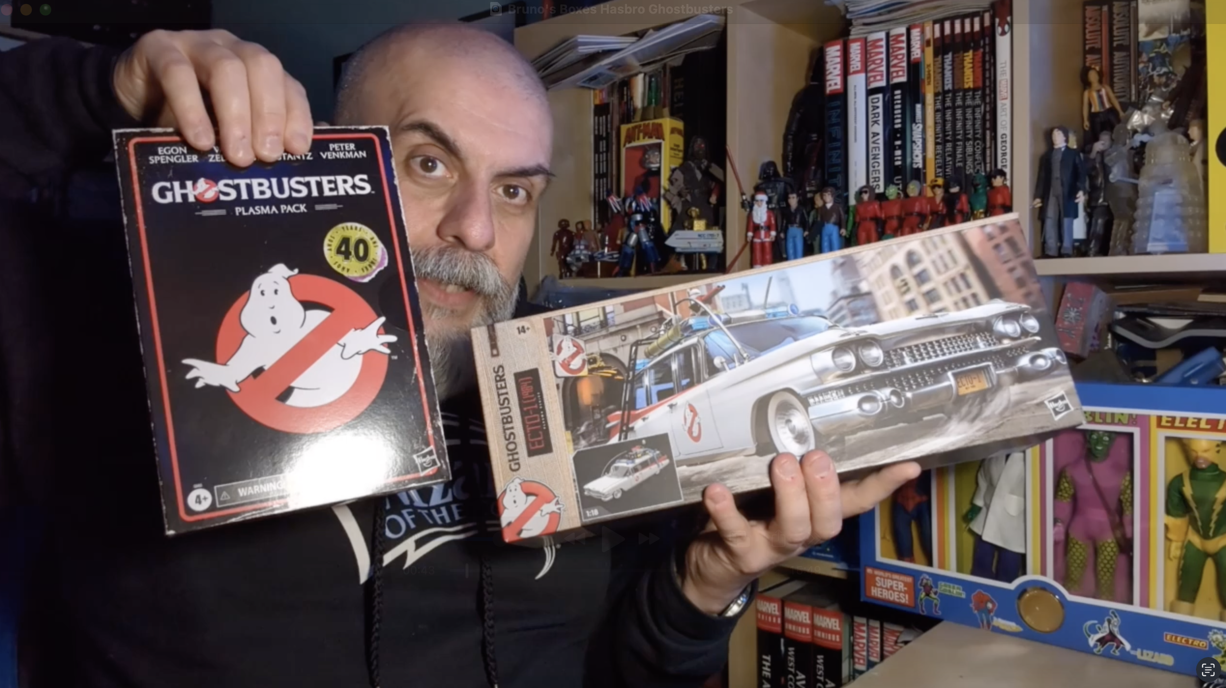 Hasbro - Ghostbusters Plasma Series 3.75 inch 4 Figure Pack &amp; ECTO-1 (1984) unboxing | Bruno's Boxes