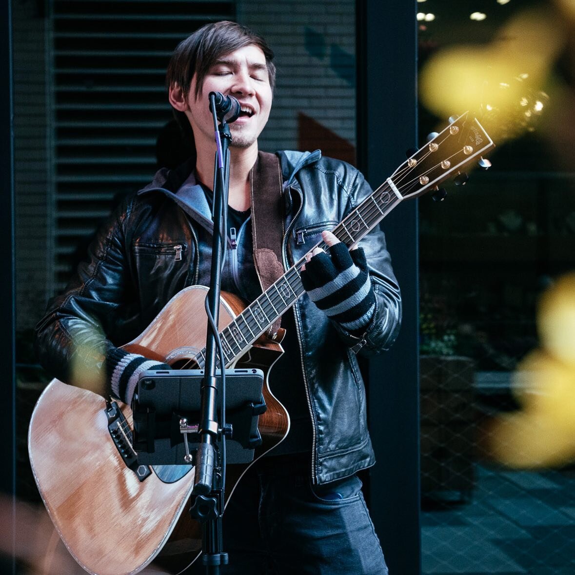 Playing every Friday Night 6-9pm @pokalolasocialclub located on @dairyblock 

📸 @jfierberg 

#livemusic #denver #singersongwriter #90srock #acousticguitar #oasis