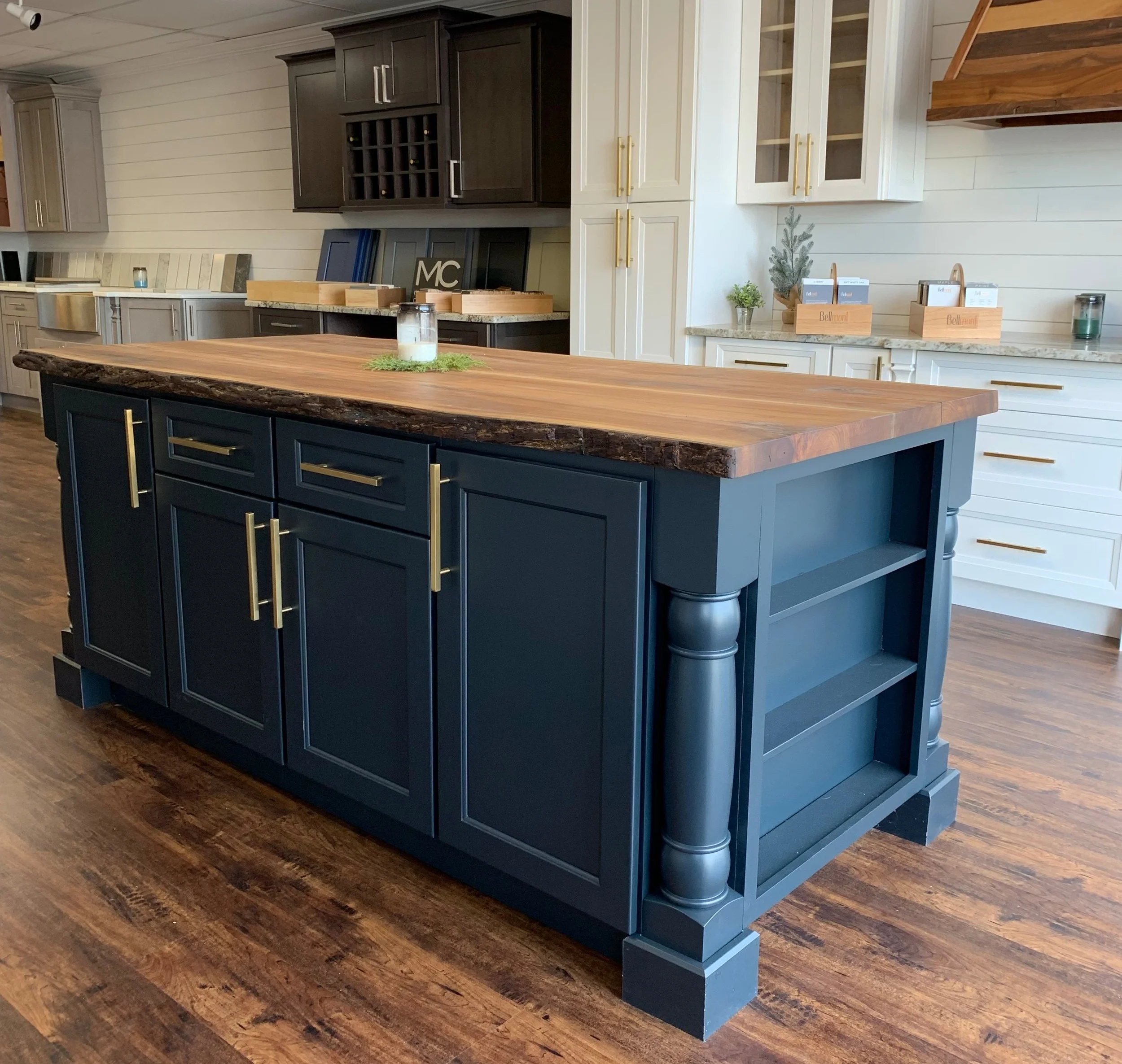 Why Kitchen Islands? Pros and Considerations