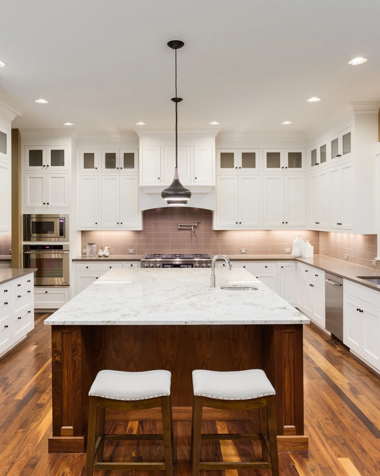 Transitional/Shaker Kitchen Remodel by UR Cabinets project photo