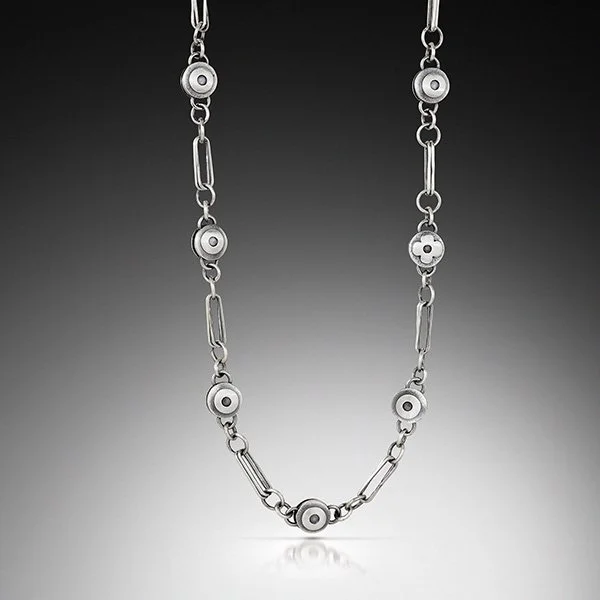 Handmadechain_B_600x600px_300dpi.jpg