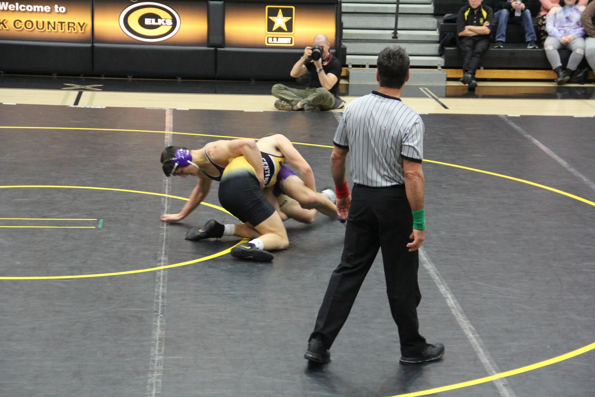 175Moyer vs #12 Mechanicsburg (4).JPG