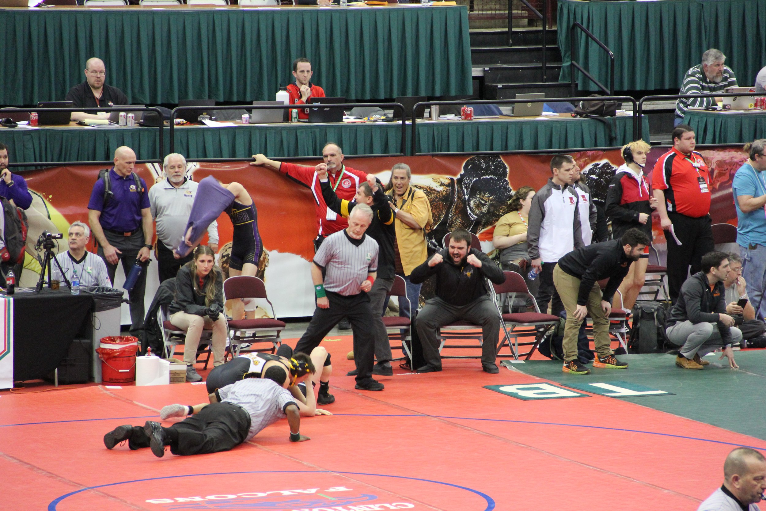 126Acuna rnd4 Mayfield D'Alessandro punched the ticket (9).JPG