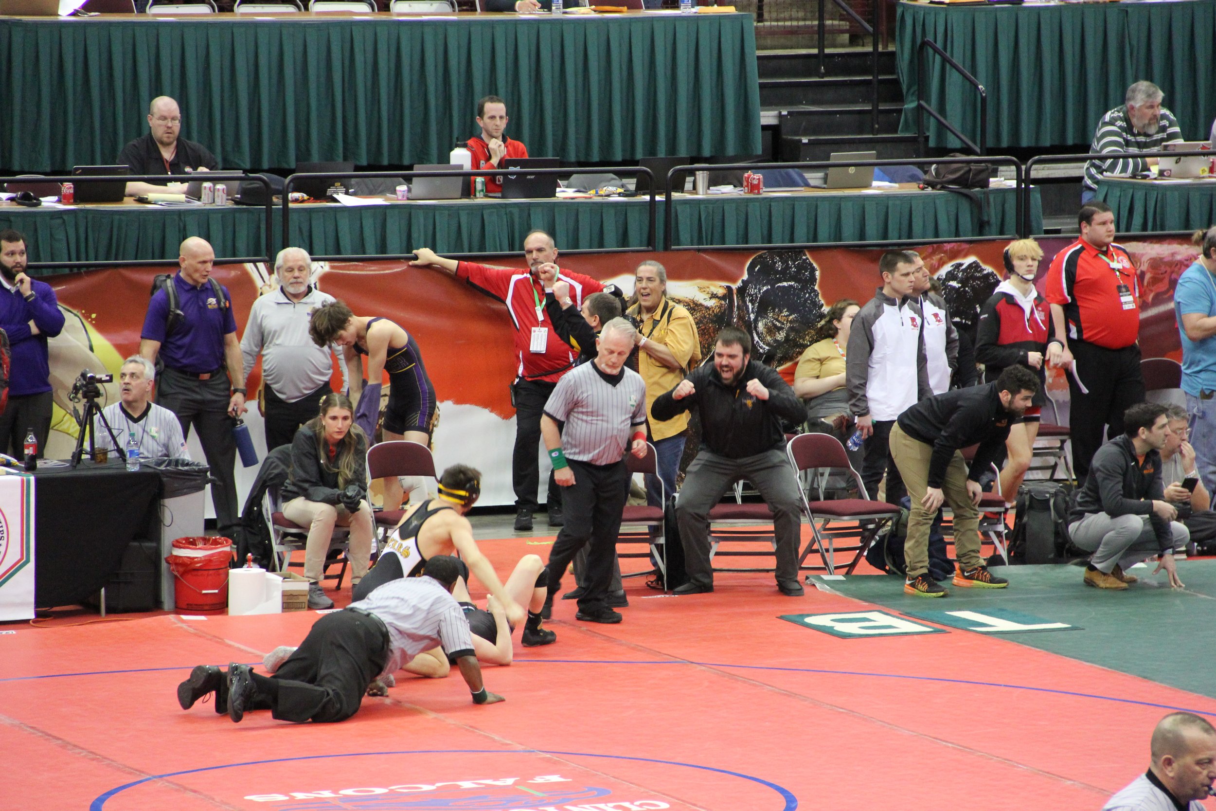 126Acuna rnd4 Mayfield D'Alessandro punched the ticket (10).JPG