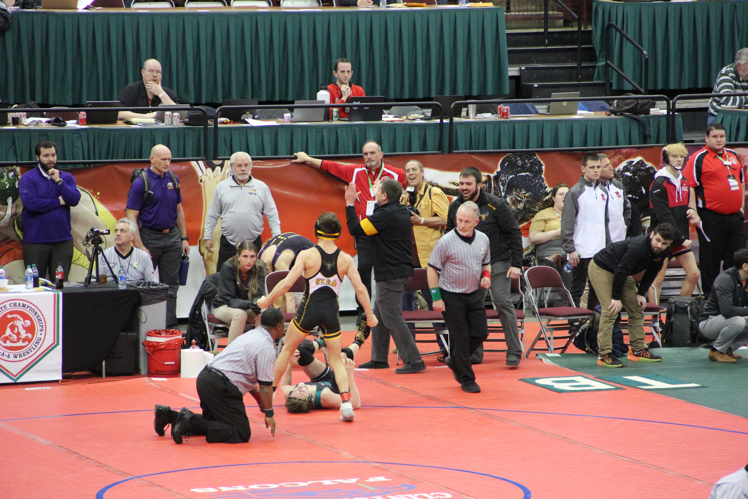 126Acuna rnd4 Mayfield D'Alessandro punched the ticket (11).JPG