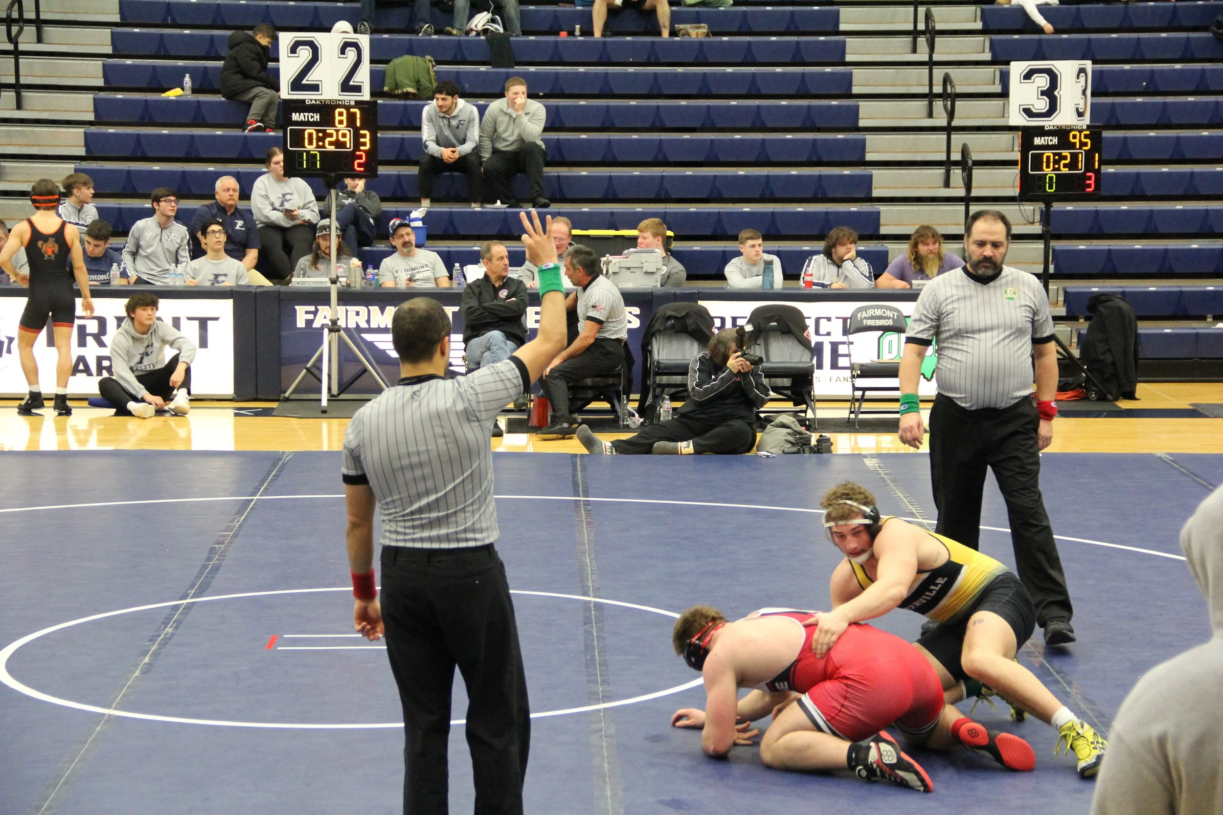 Moyer 215 rd1 (7).JPG