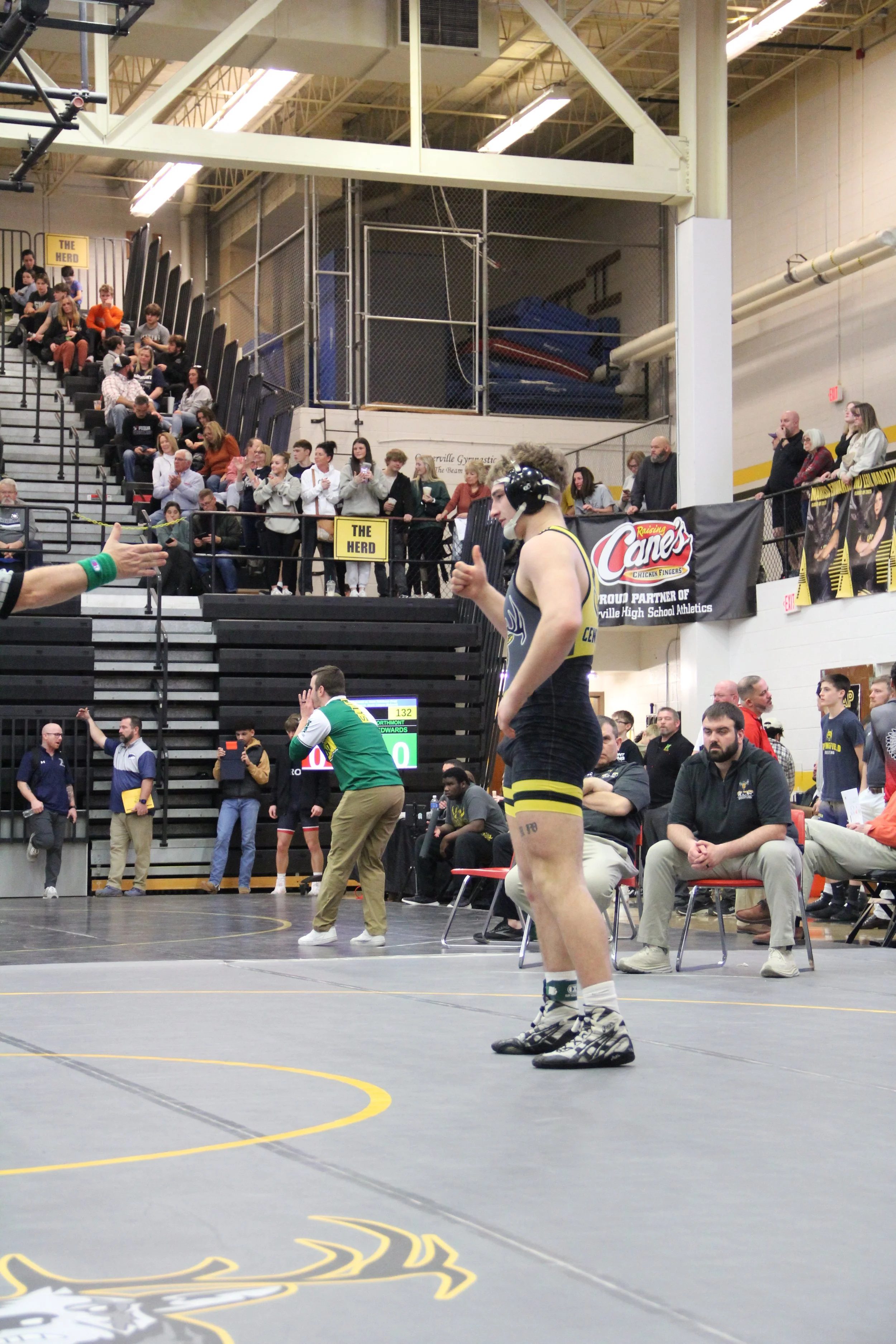 Moyer 215 rd2 (3).JPG