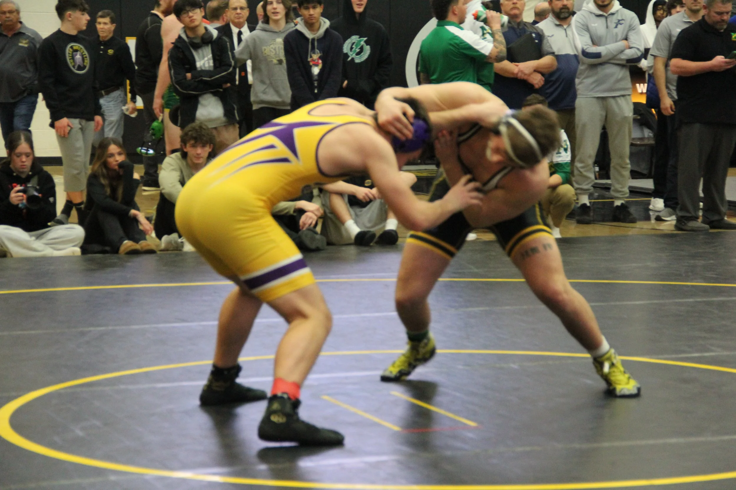 Moyer 215 rd3 (1).JPG