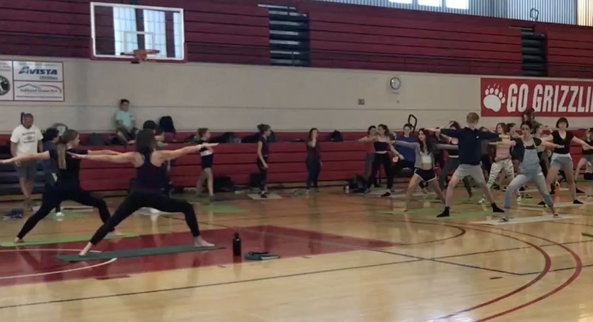 Emma Ryan, SOU VB, assisting at AHS