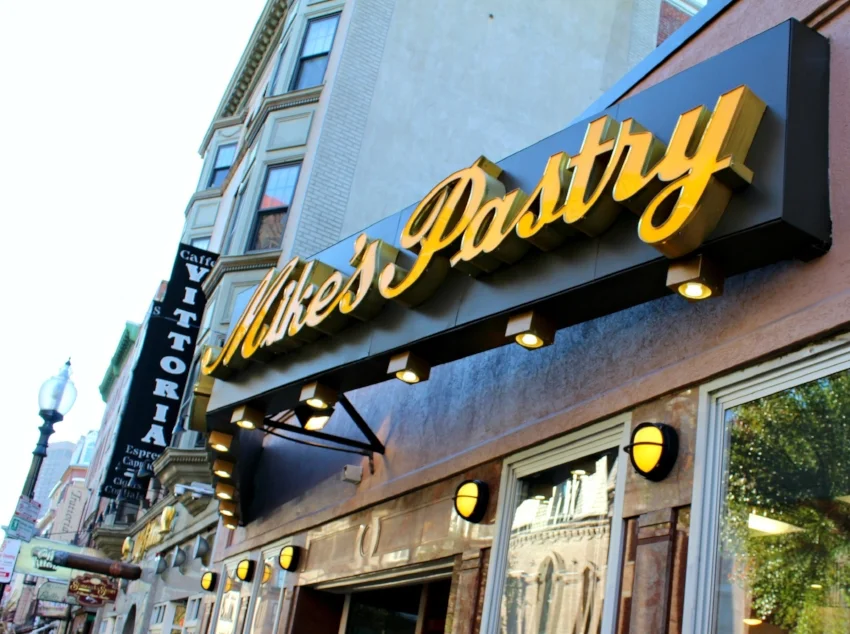 Mike's Pastry ed.jpg