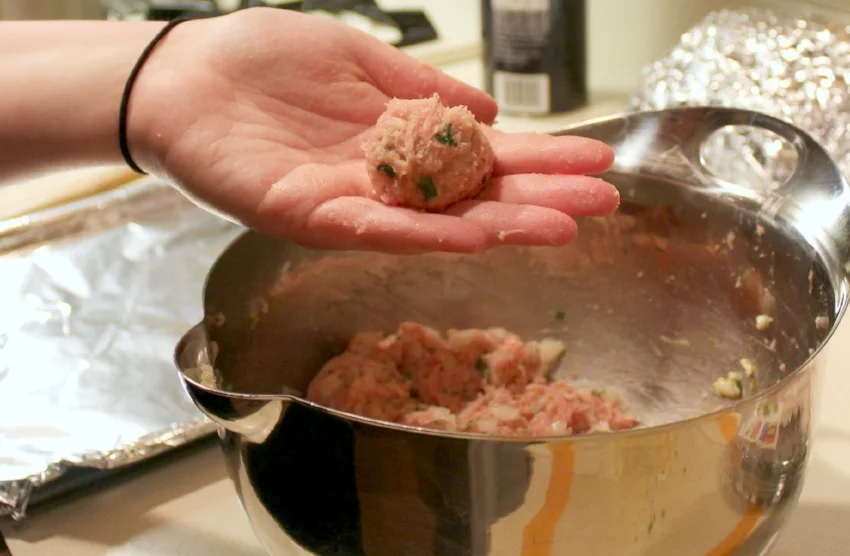 Lighter Spaghetti & Meatballs 2.0.jpg