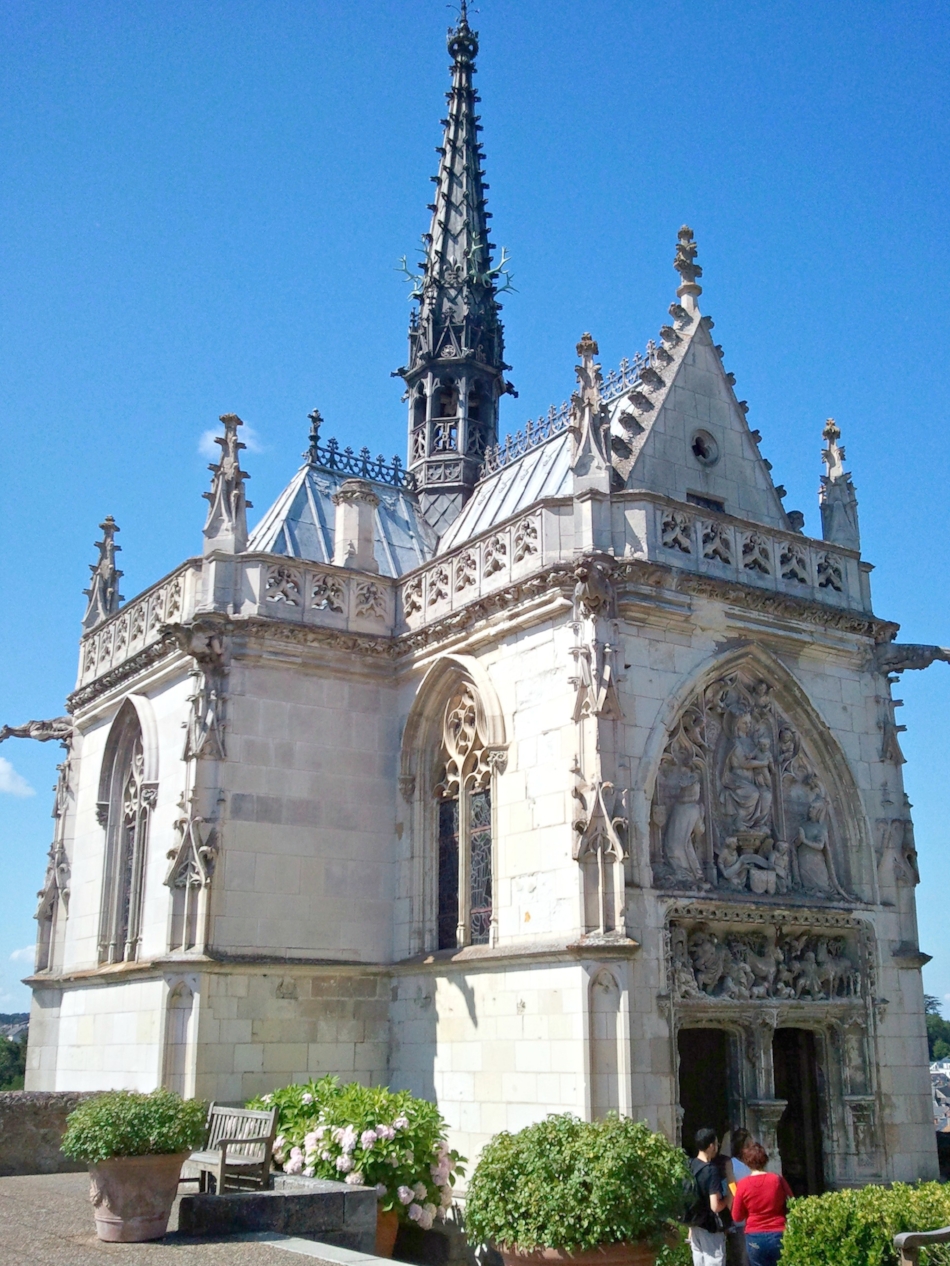 Saint Hubert’s Chapel where Leonardo da Vinci was laid to rest atop Château Royal d’Amboise