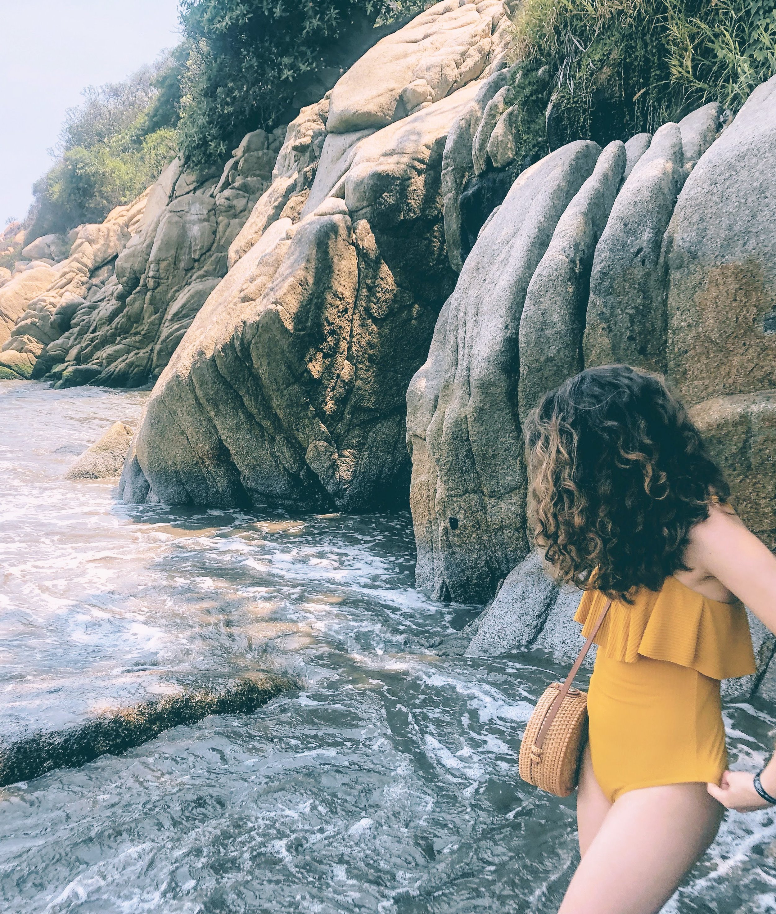 Slow Travel Guide: Myths Debunked (&amp; Is It For You?)