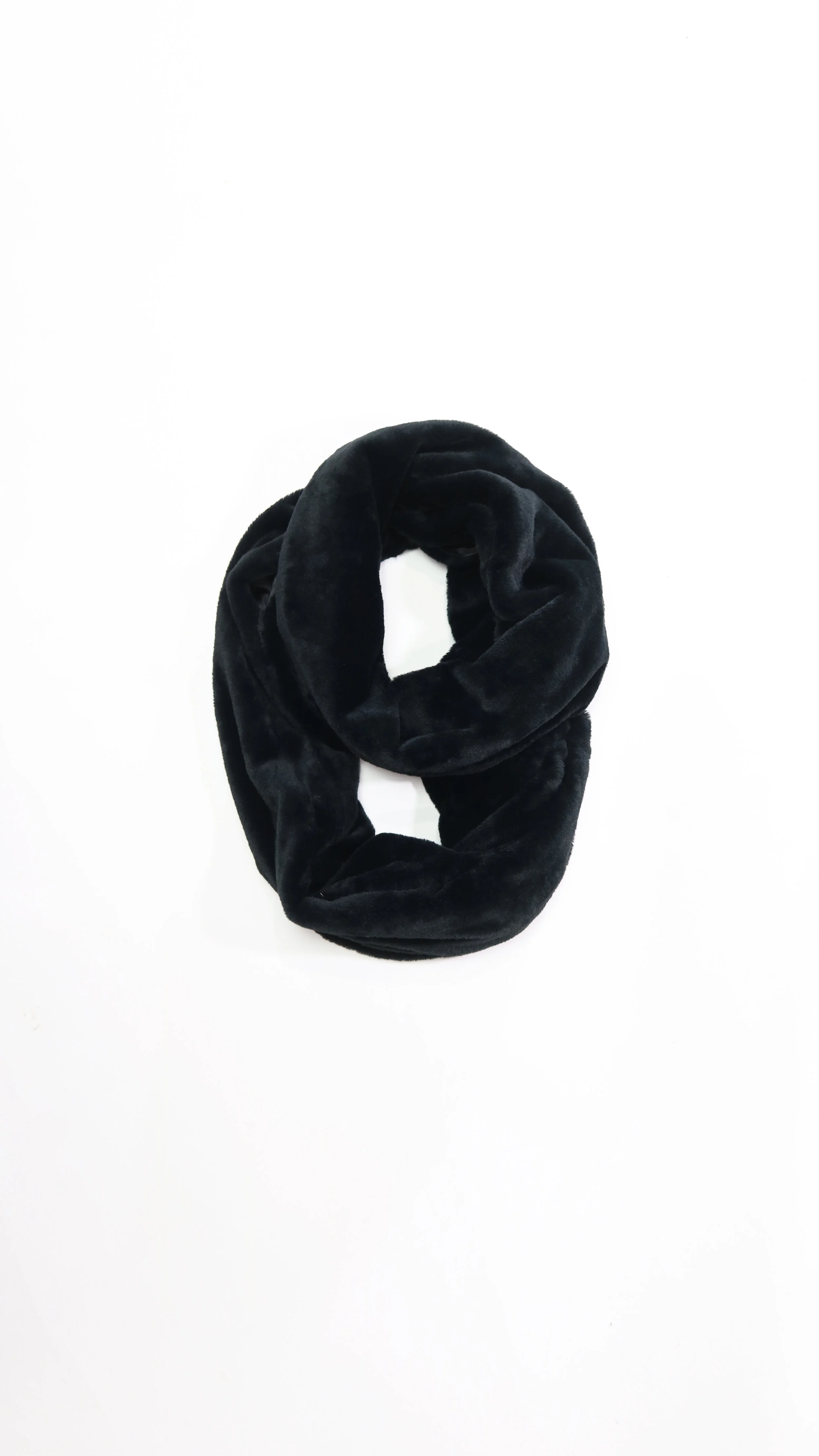 MULTIVERSE 9x16 - black cuddle - infinity.jpg