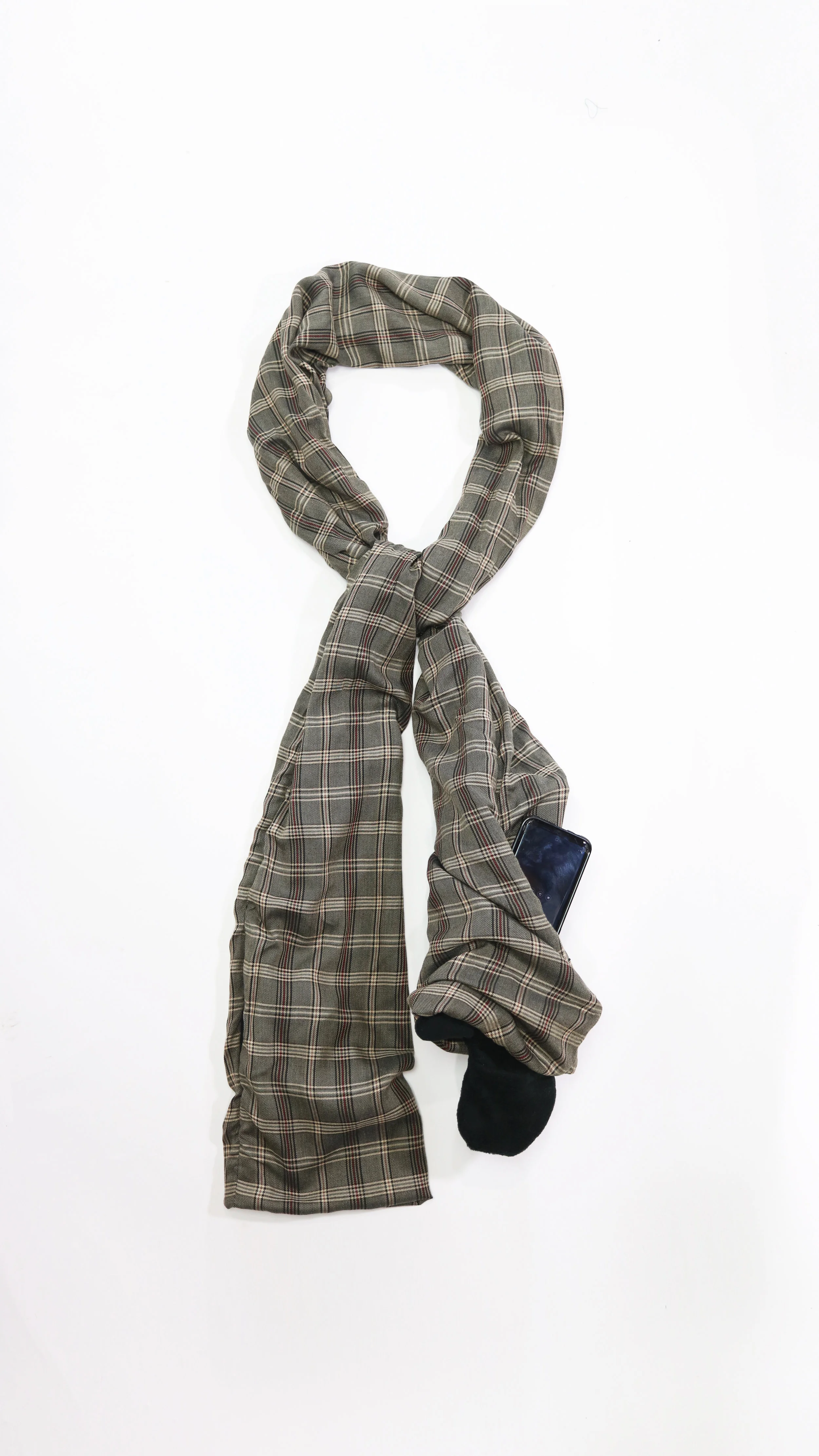 MULTIVERSE 9x16 - tan plaid - traditional mitten.jpg