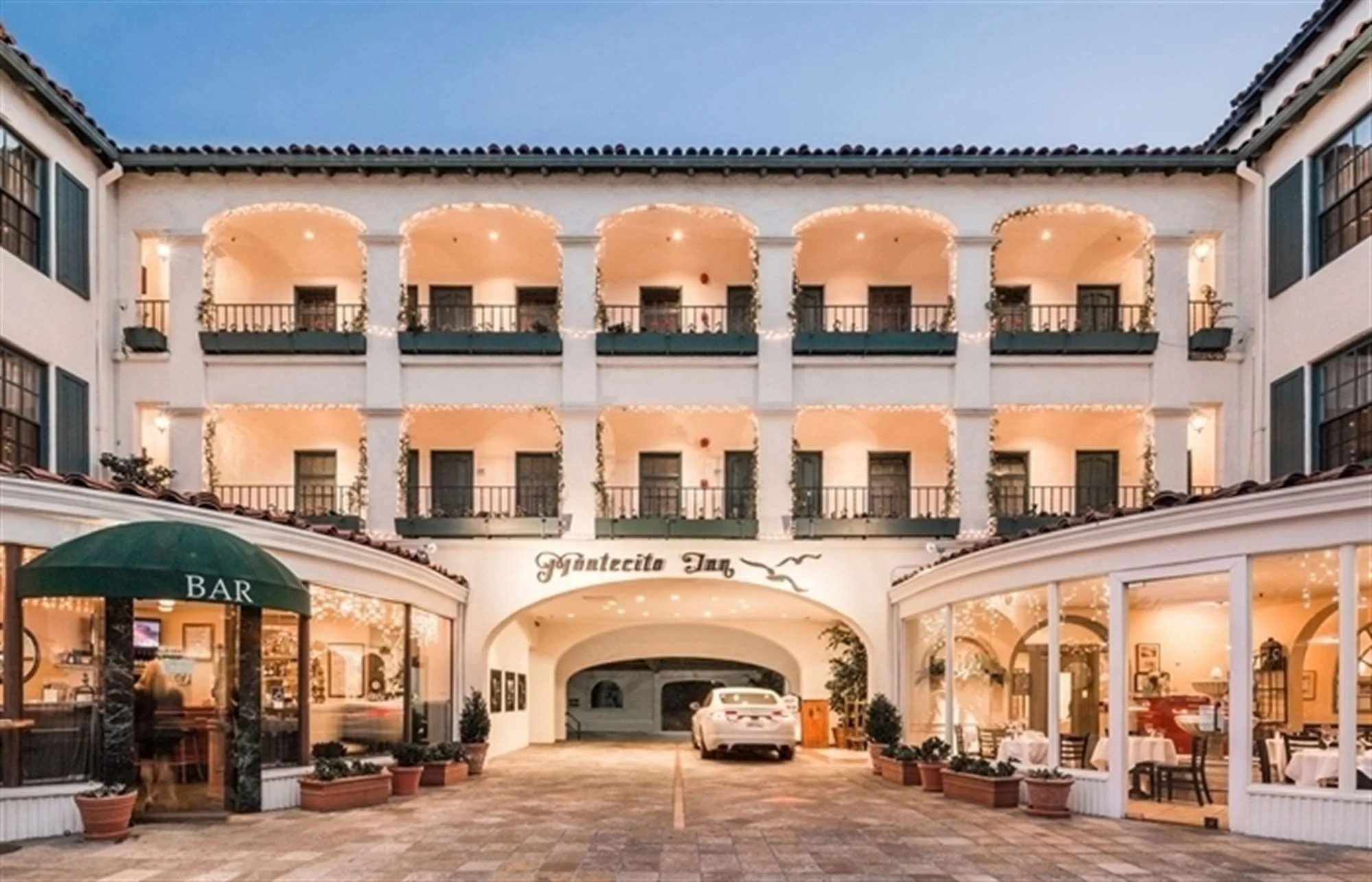 montecito_inn_room_block_Exterior-Entrance_Gallery.jpg