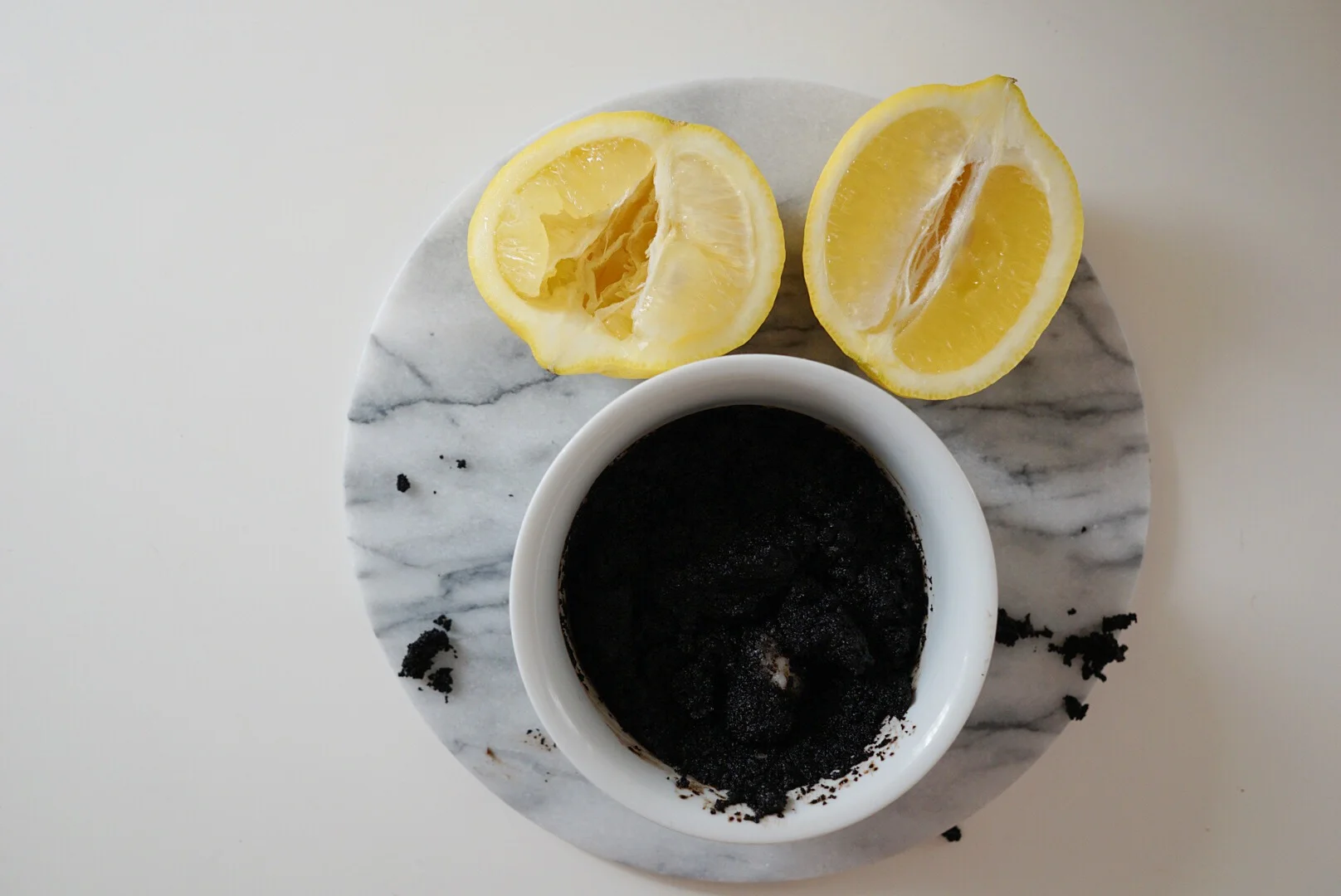 HOME MADE ORGANIC EXFOLIATING MASK 