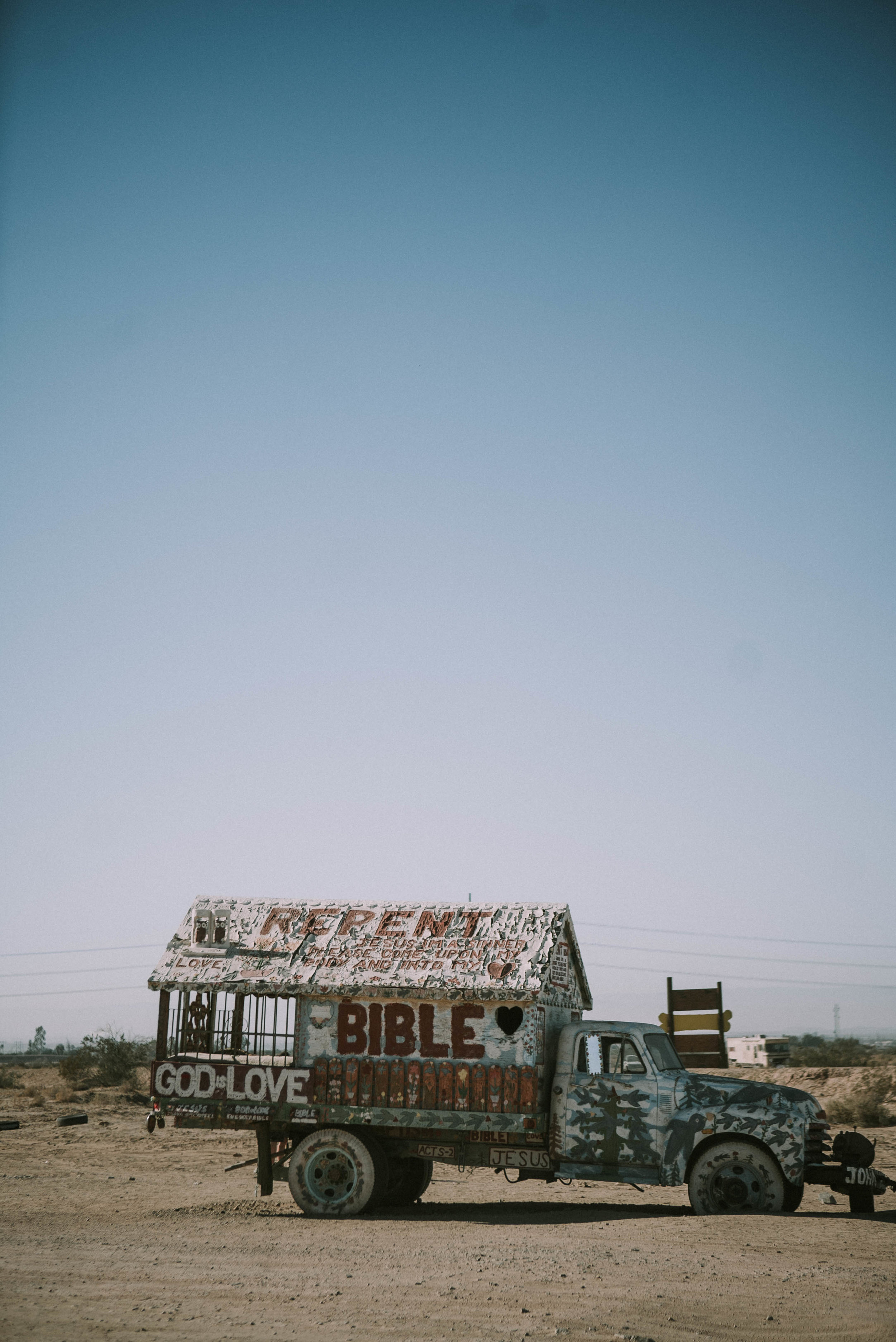 JPC_Trips_2017_SalvationMountain-39.jpg