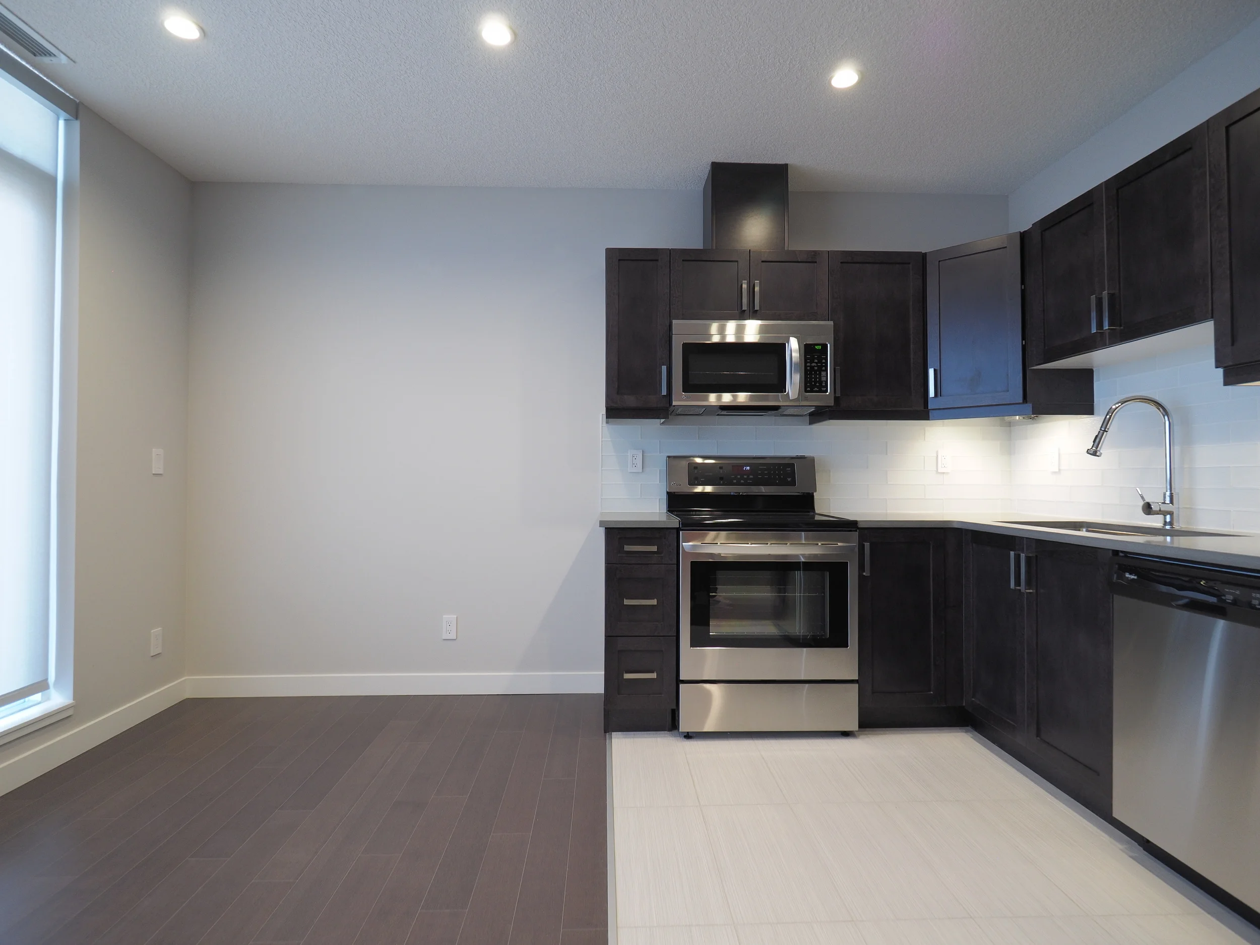 Kitchen3.jpg