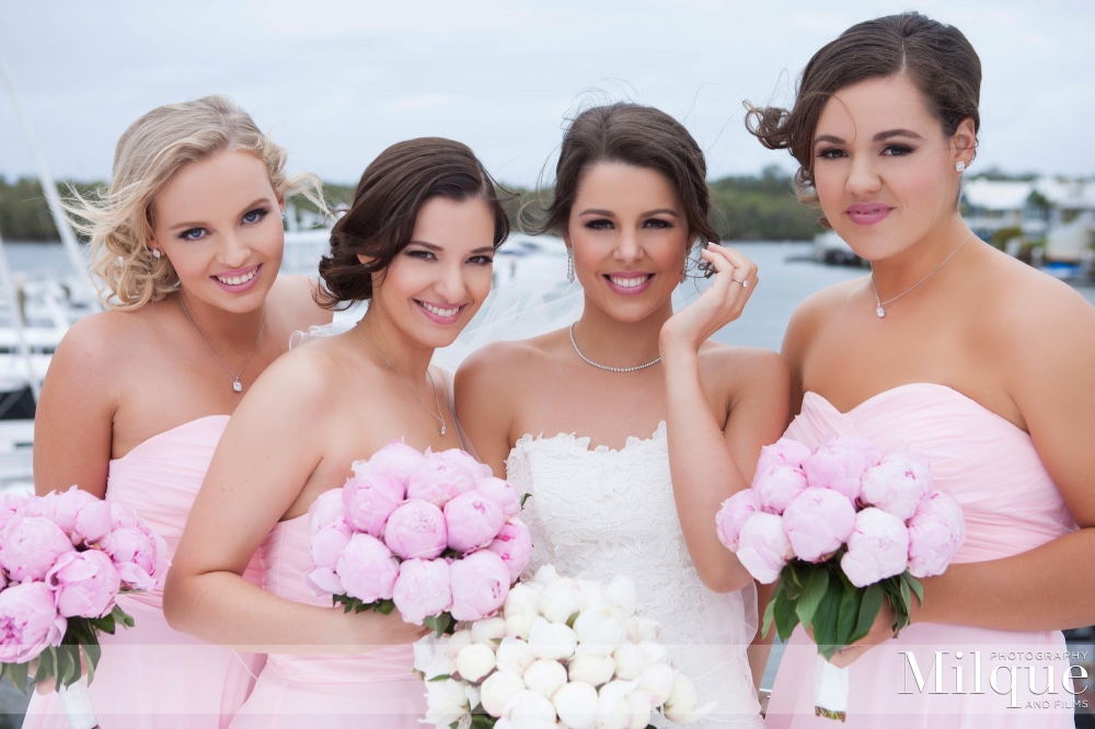 amelia+&+bridesmaids+watermark+2+copy.jpg