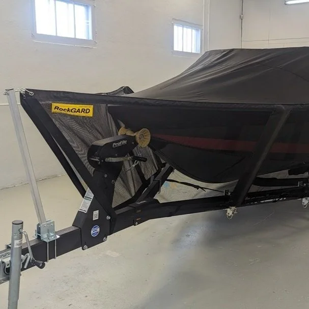 V Front XL attached to surf boat