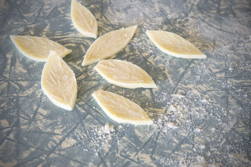 Pastry Leaves