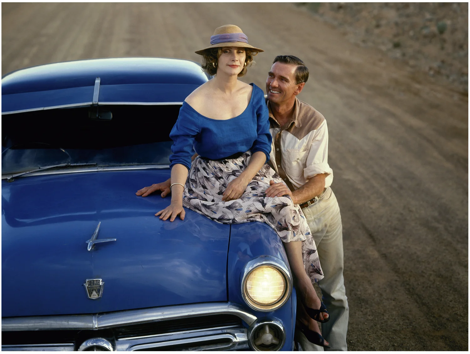 Wendy Hughes and John Hargreaves