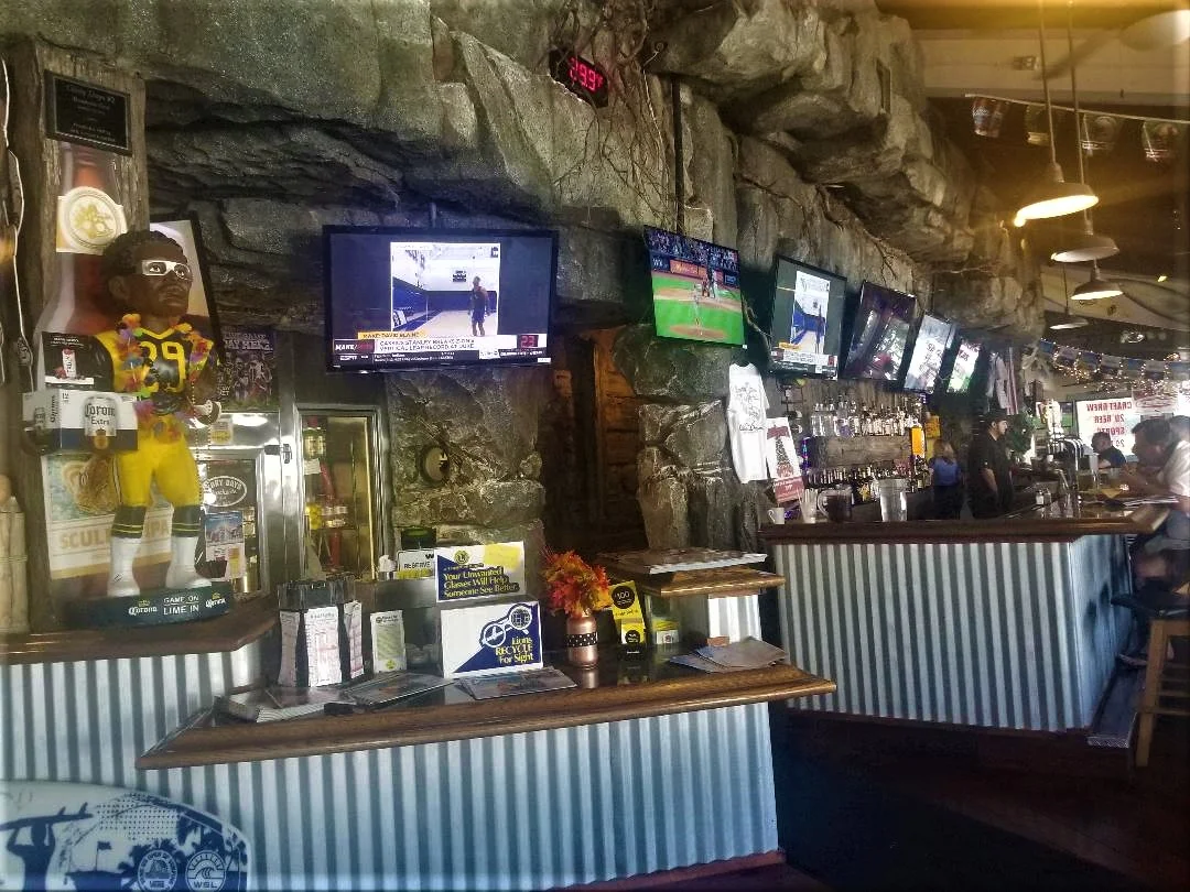 Glory Days not only serves us the best burgers in Orange County; they also serve us major beach vibes.