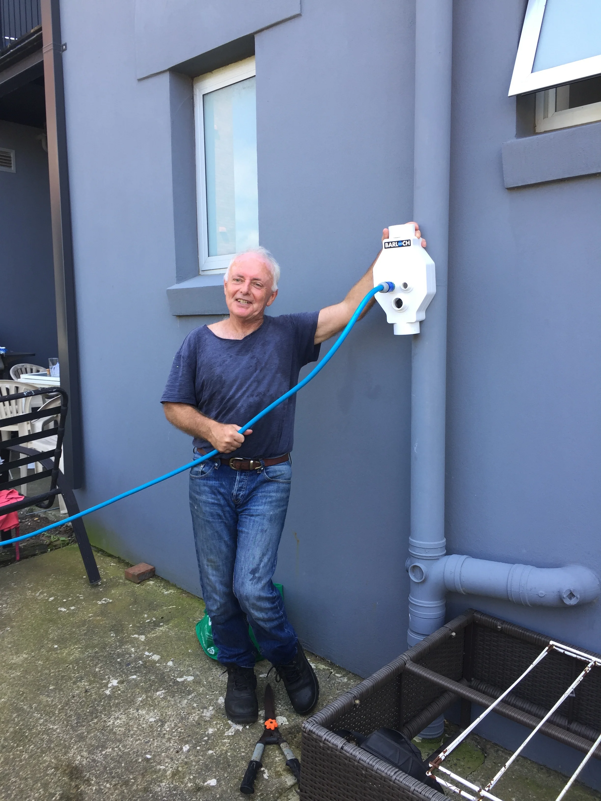 How to irrigate your garden hands free straight from your roof
