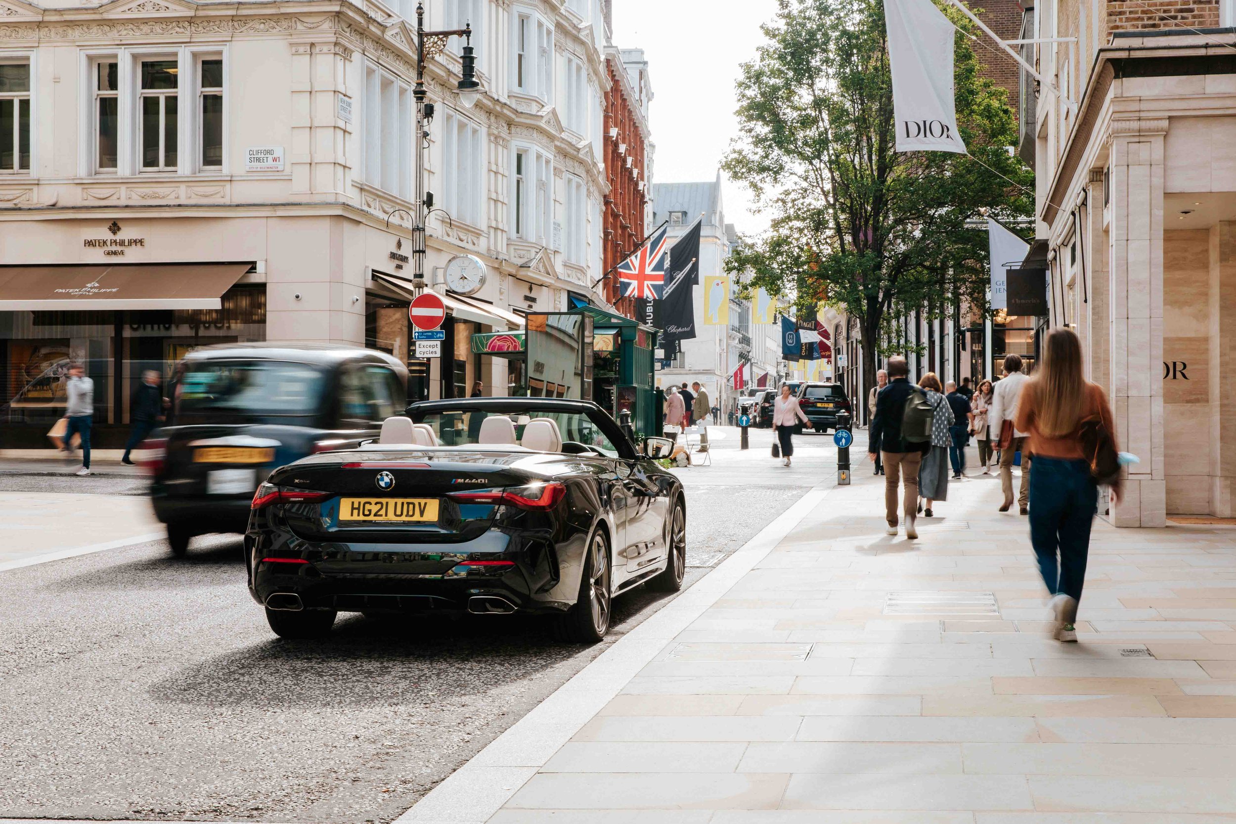 BMW_4_Series_Bond_Street_London_M440i_Black_Convertible.jpg