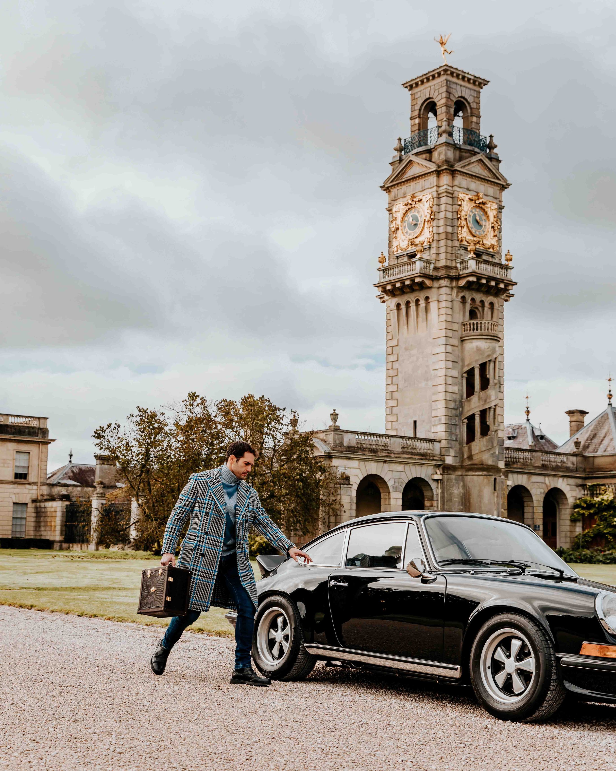 Rapport_London_Black_Porsche_with_Gentleman_Cliveden_House.jpg